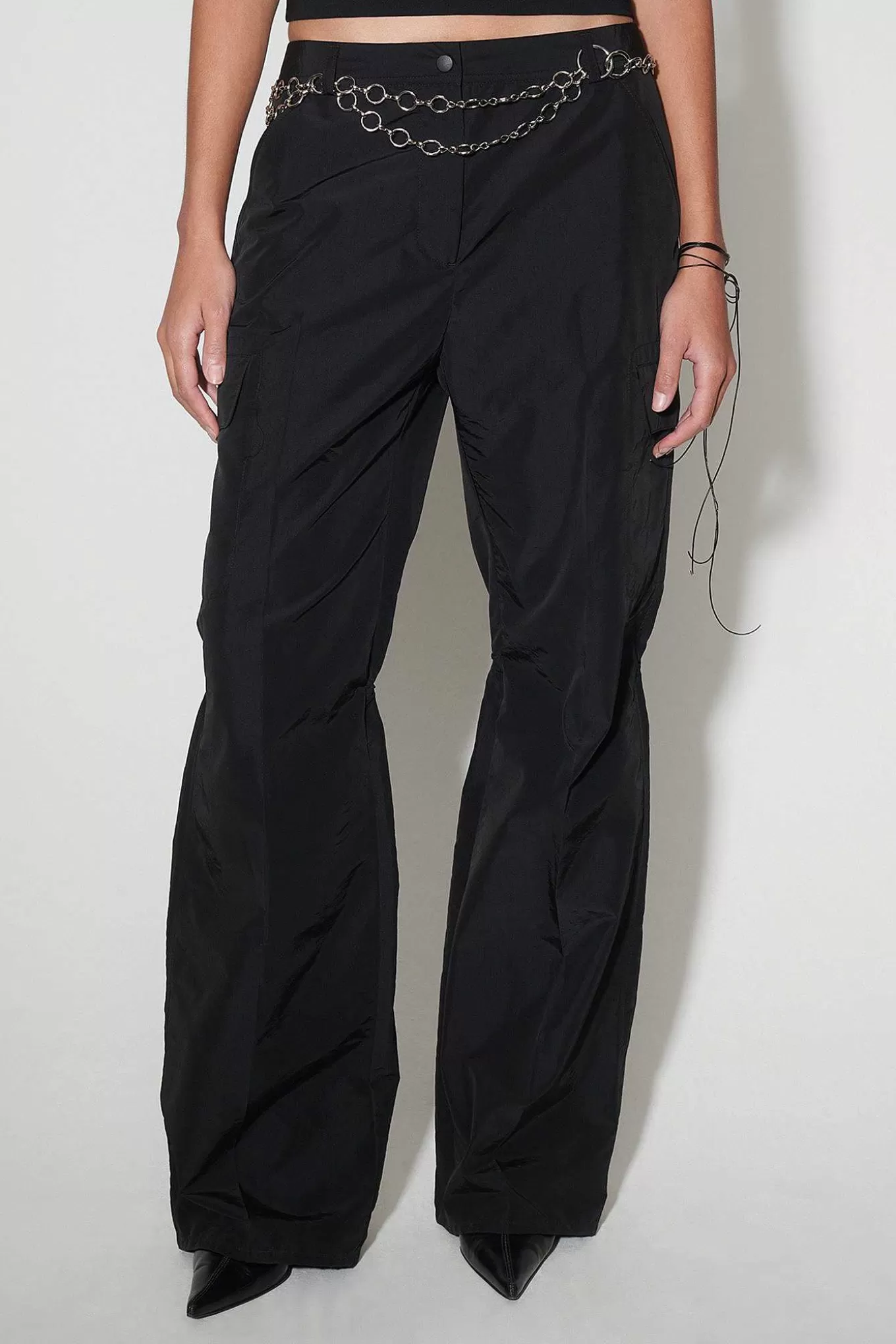 PANTALONI OUR LEGACY - Modello Alloy Byxa in Tessuto Tecnico Nylon, Elegante Nero per Stile senza Tempo