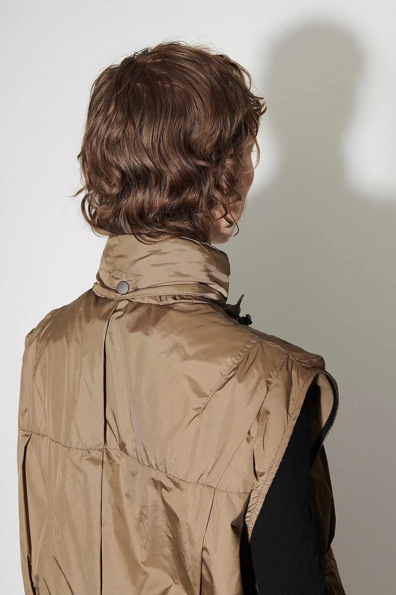 Our Legacy – Giubbotto Modulabile Ytterkläder in Nylon Aerodinamico Verde Militare