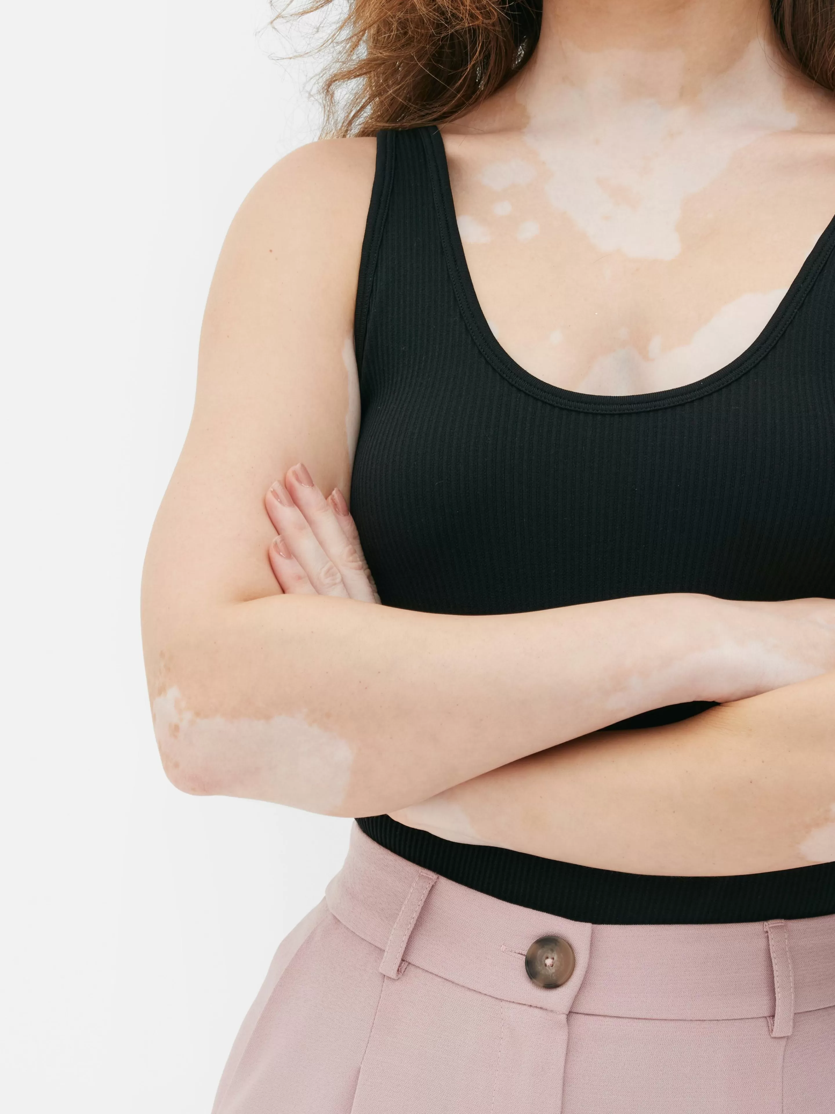 Primark Top Donna in Tessuto Canalé con Collo Tondo - Nero
