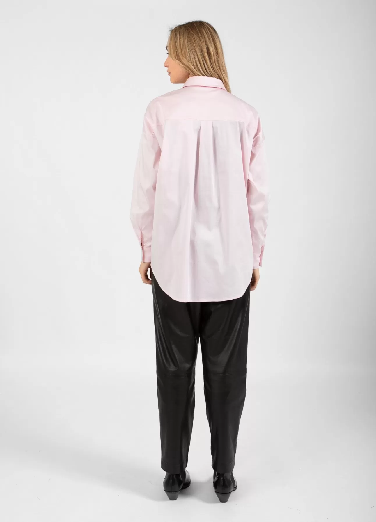 Camicia Donna Iconica Copenaghen - Taglio Boxy e Stile Senza Tempo, Comoda ed Elegante