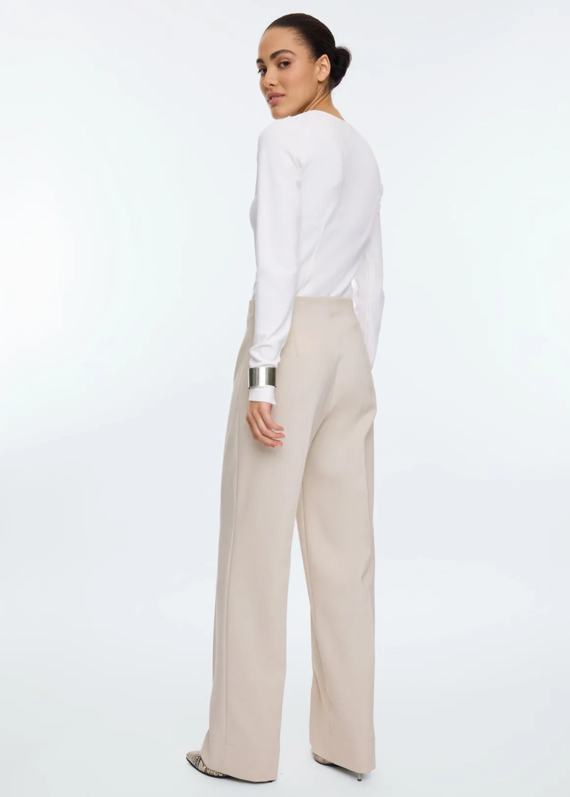 VANILIA Pantaloni Core Clean con Fodera SilverLining - Comfort Premium e Design Tecnologico