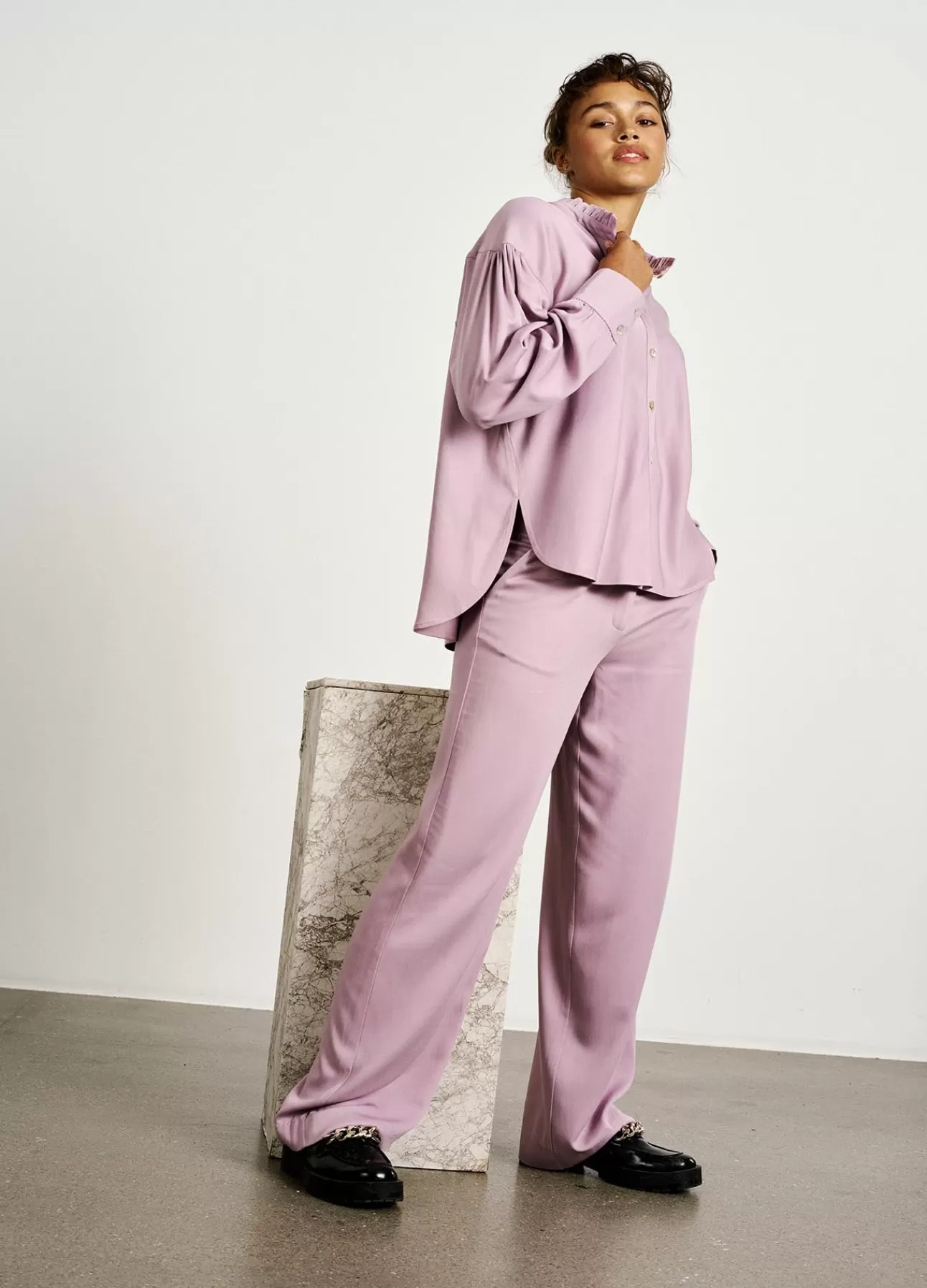 Pantaloni Eleganti Dame Coster di Copenaghen - Confezionati in Fibra Viscosa Sostenibile Lenzing™ Ecovero™