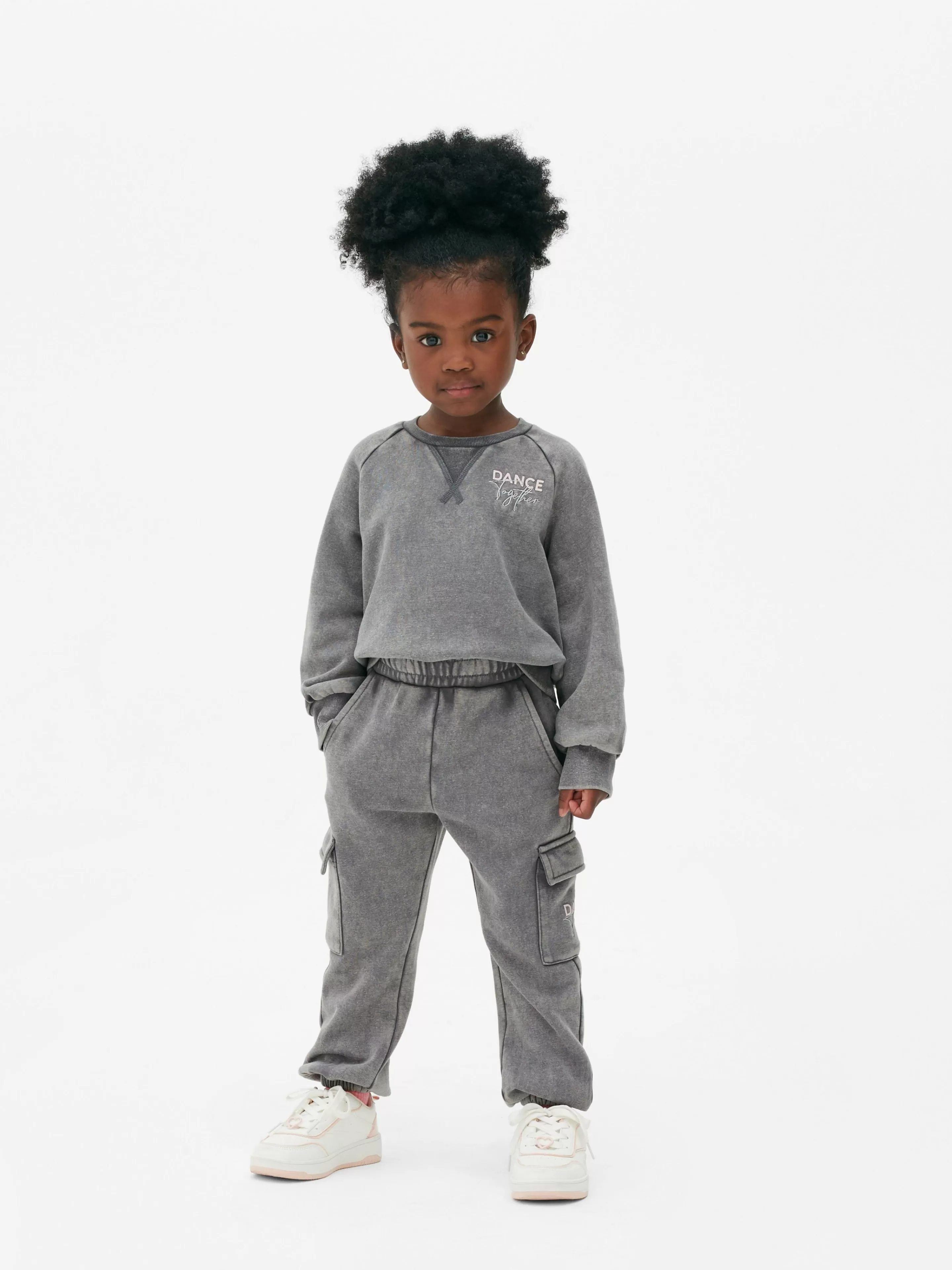 Pantaloni Sportivi Cargo Grigio Antracite - Confortevoli e Prattici per l'Allenamento | Primark
