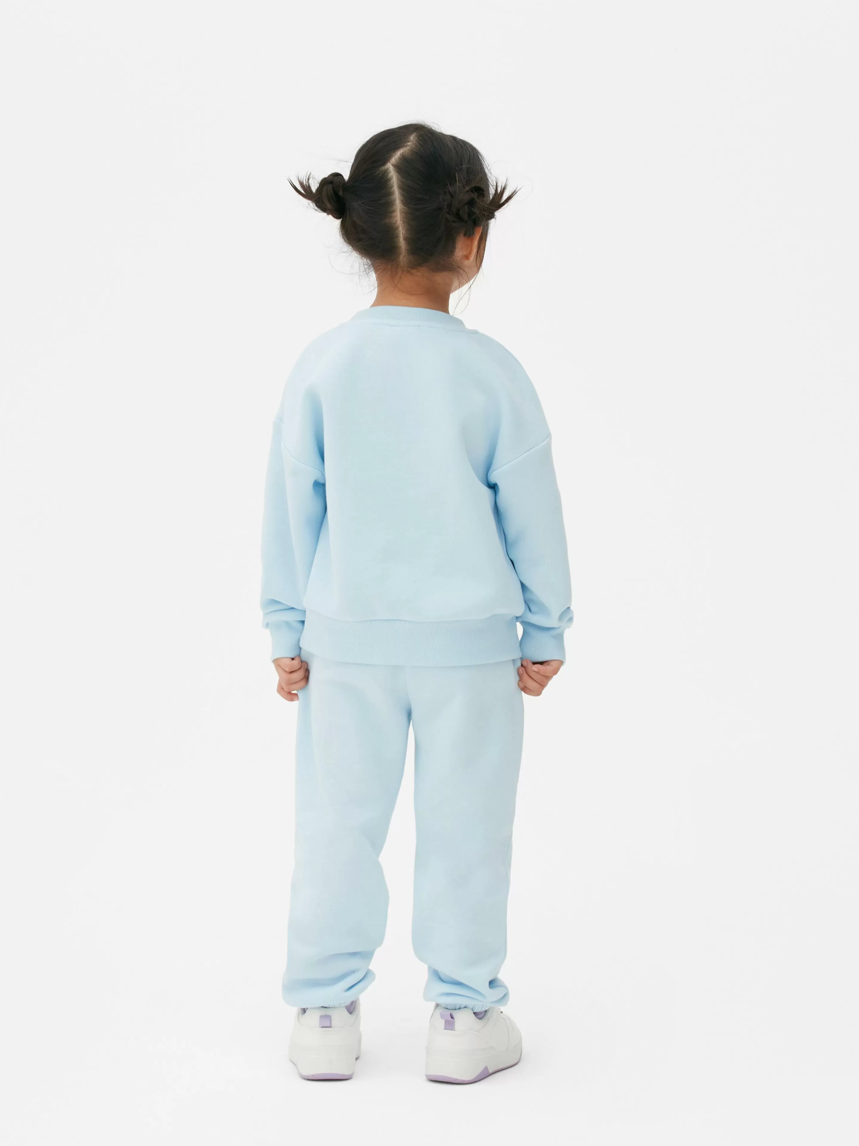 Pantaloni Sportivi Disney Frozen - Modello Elsa in Blu Glaciale con Stampa Glitter  
Primark Collection Inverno  
Tessuto Tecnologico Traspirante per Allenamento Comodo  
Ideali per Stile Casual o Palestra  
Magia Disney in Tessuto Elasticizzato