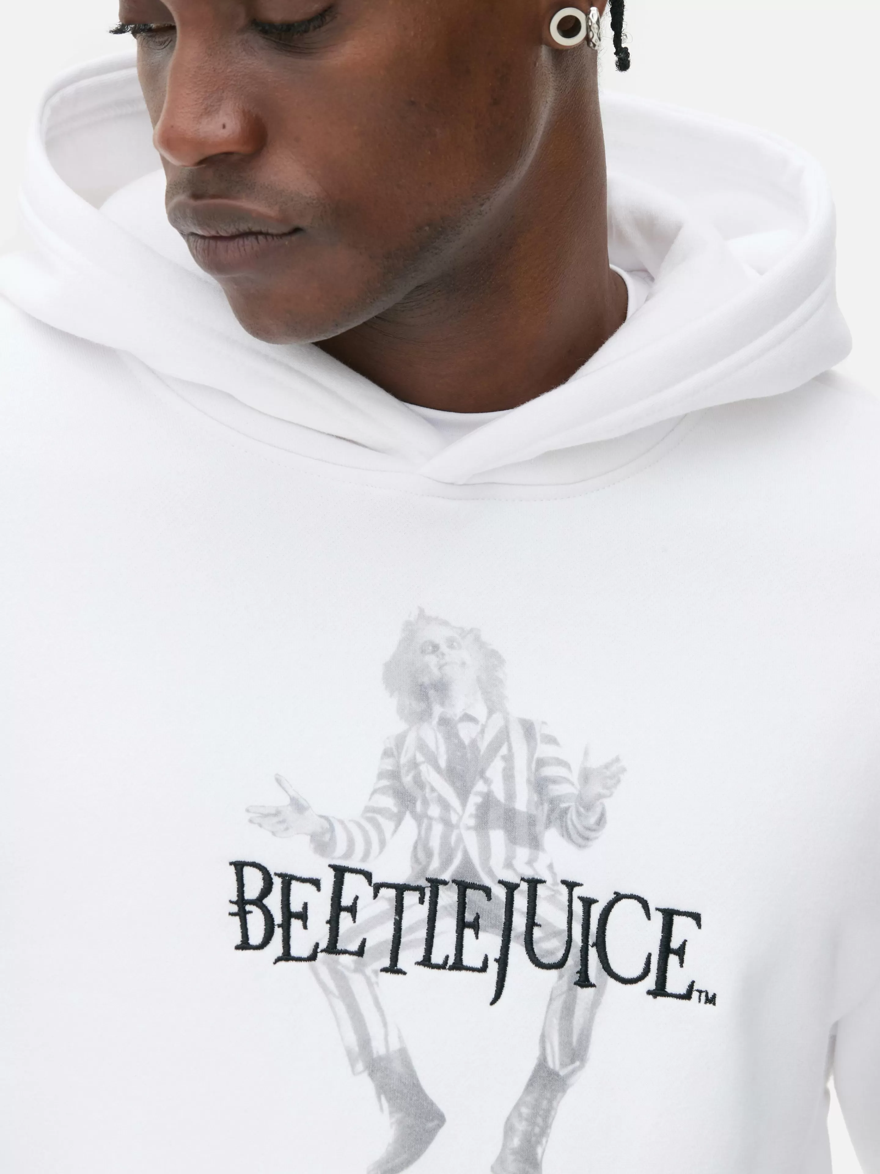 Magliette e Felpe con Stampa Grafica Originale | Cappuccio Beetlejuice Design Unico*Felpa Bianca con Personaggio Cult da Collezione Primark