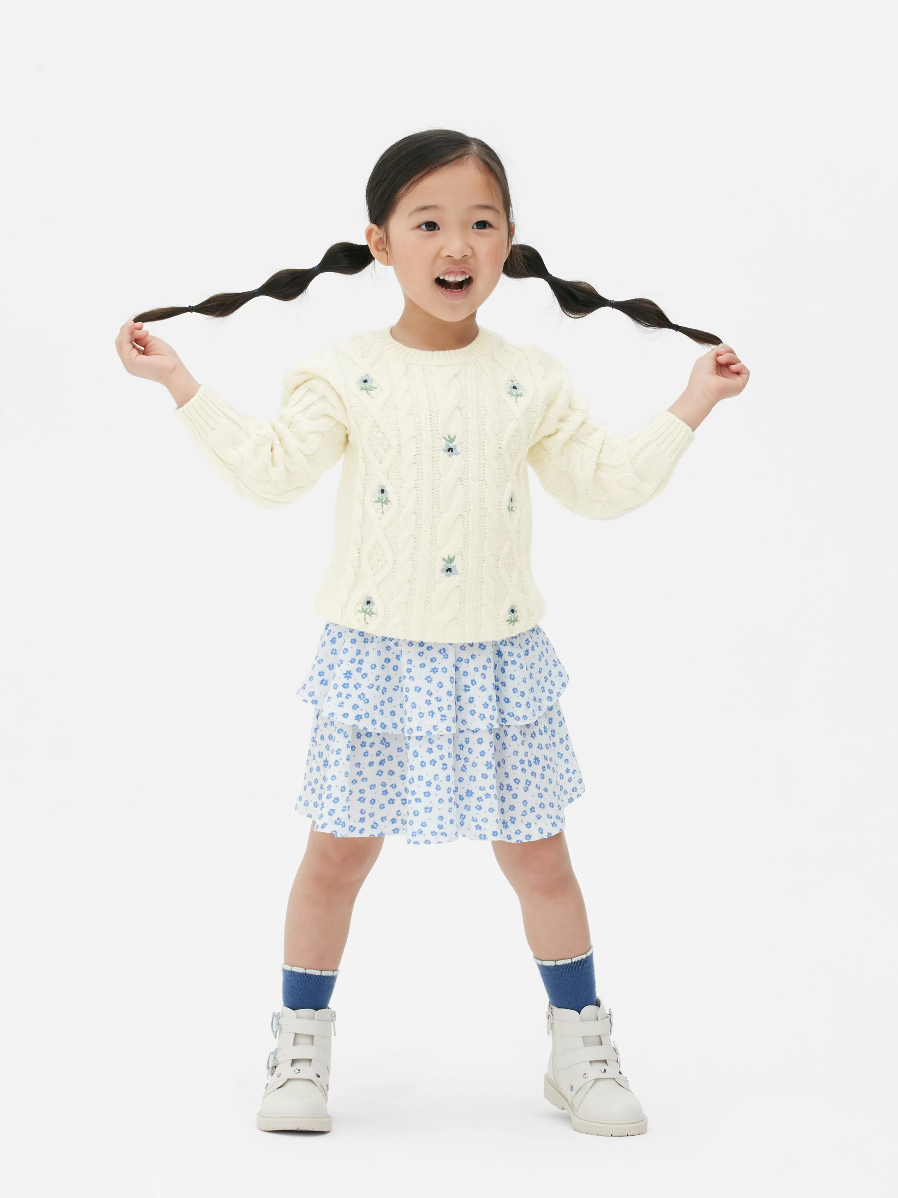 Primark Maglione Traforato con Ricami Floreali - Cardigan in Maglia Jacquard Color Crema
