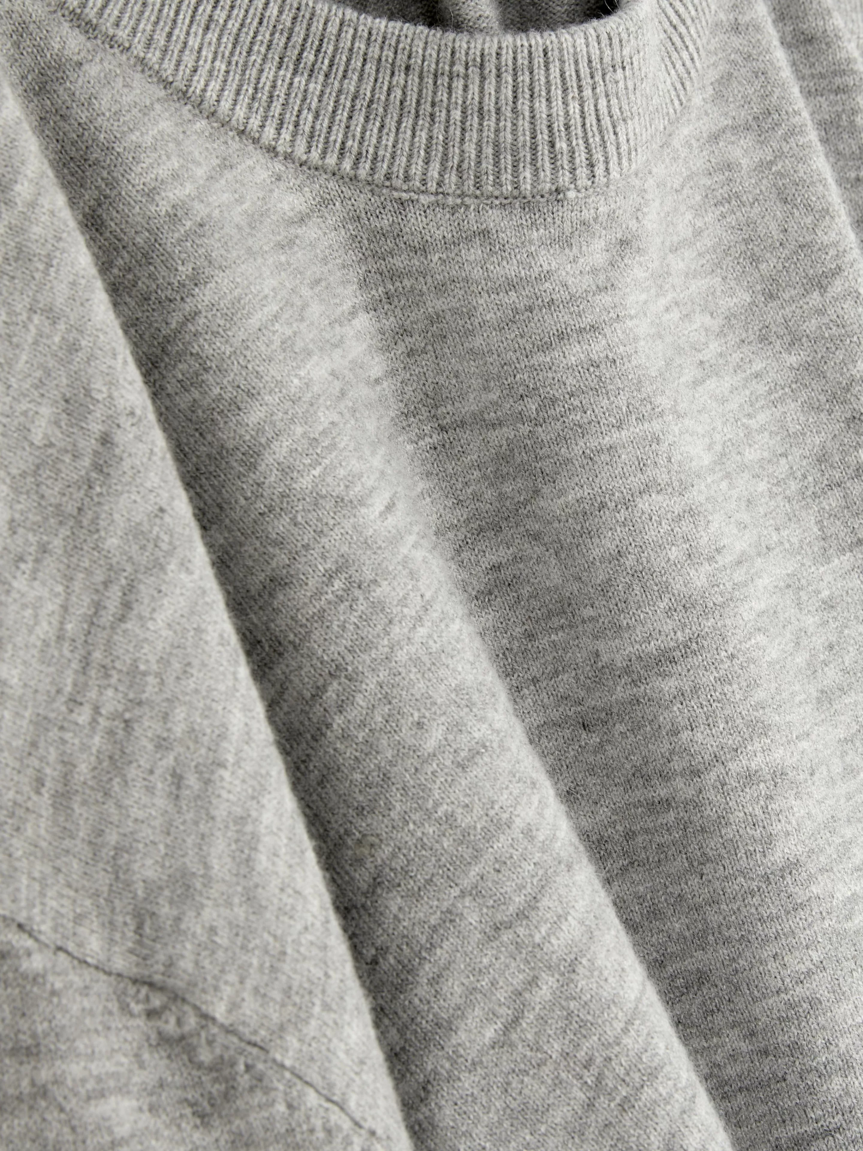 Primark - Maglione Casual in Filo Sottile, Scollo Rotondo Grigio Antracite per Look Minimalista