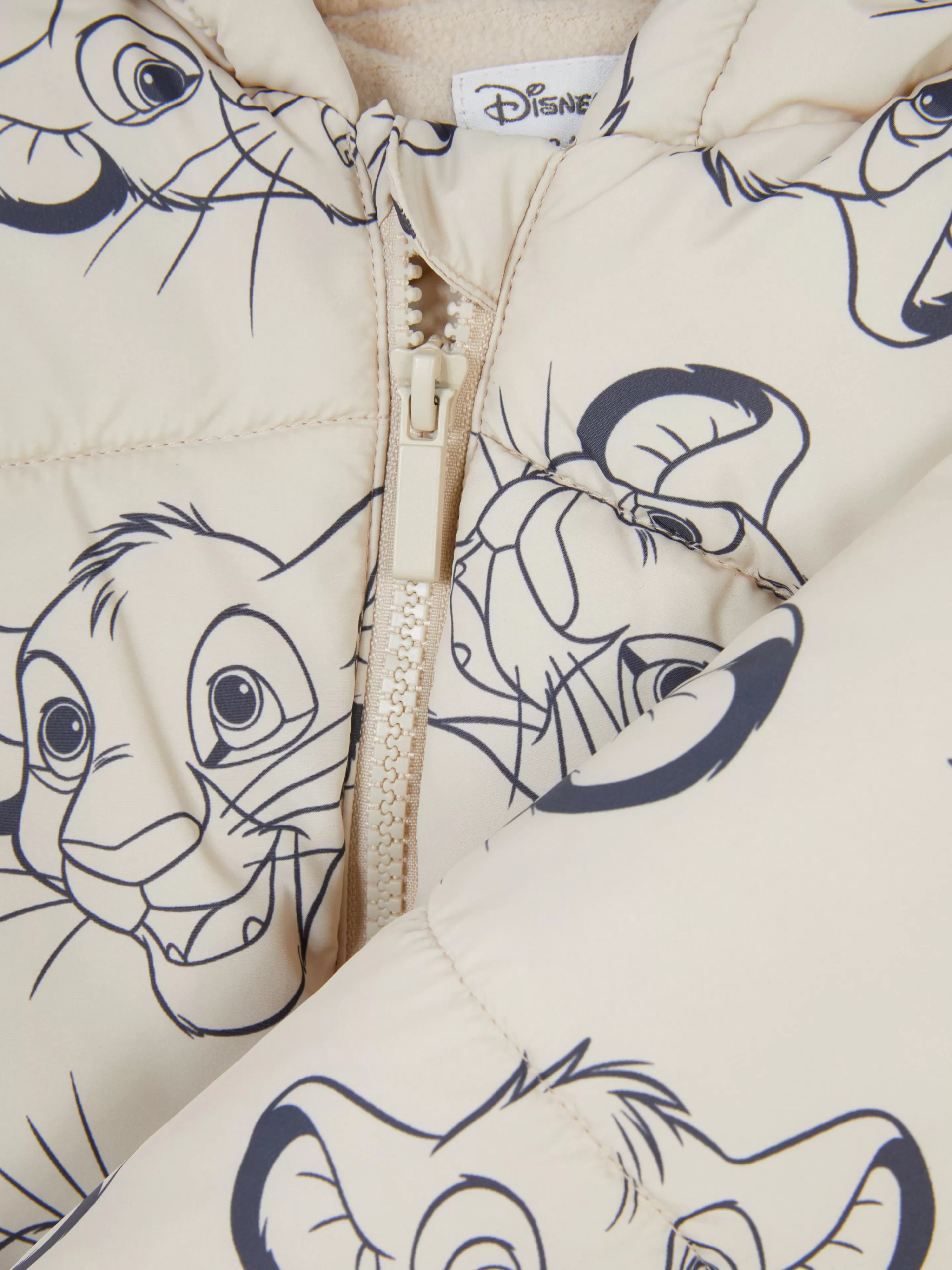 Disney Il Re Leone Giubbotto Imbottito Limited Edition - Primark Cappotto Invernale con Ricamo; Grigio Pietra; Trama A Nido D'Ape; Cappuccio Regolabile; Tonalità Grigio Neutro per Autunno/Inverno 2024