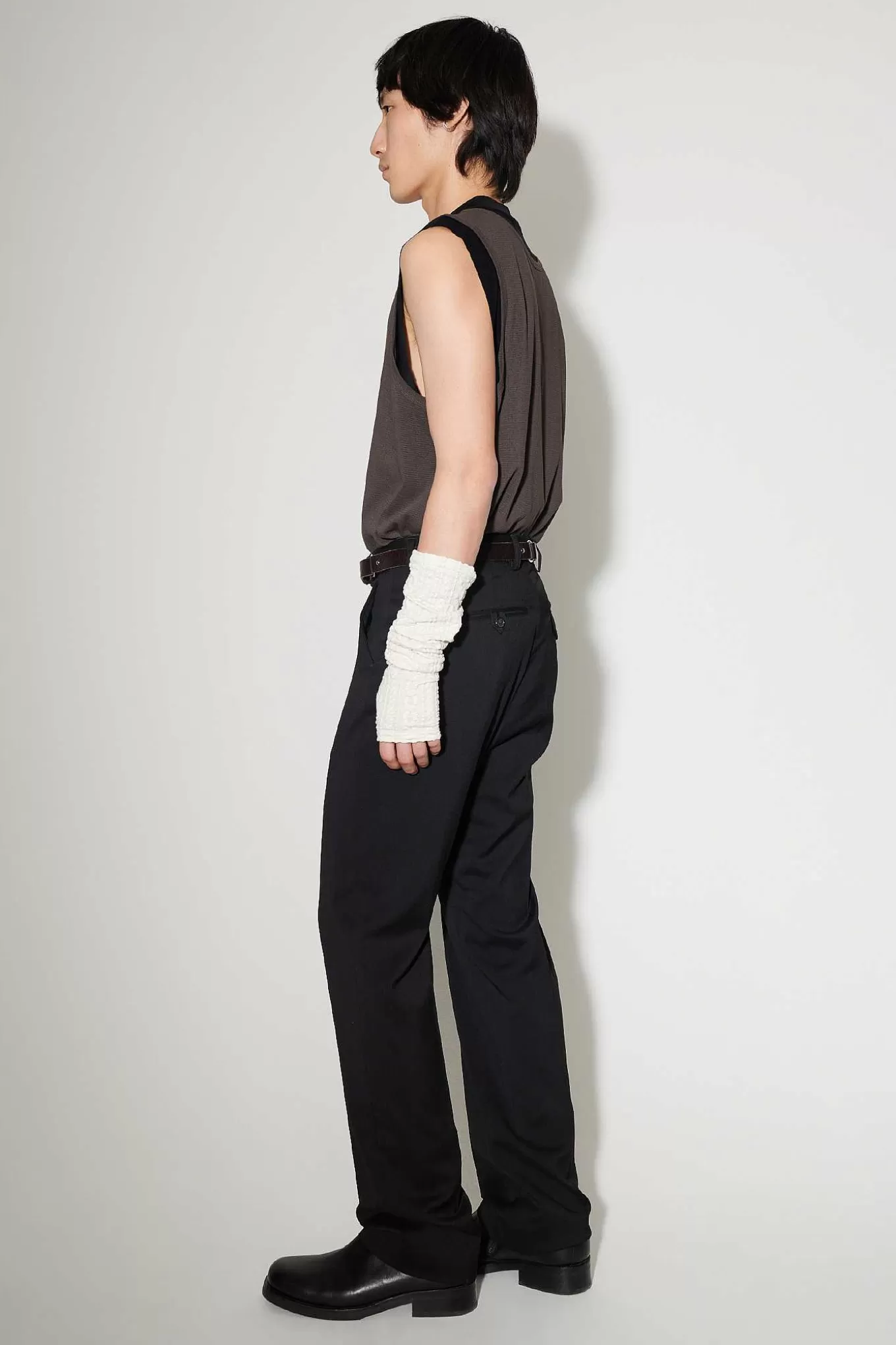 Legacy Pantaloni Chino Classici - Nero Intenso in Lana Sottile Invernale 

Modello 22 con Taglio Moderno e Trama Elegante, Tessuto Professionale per Stagioni Fredde
