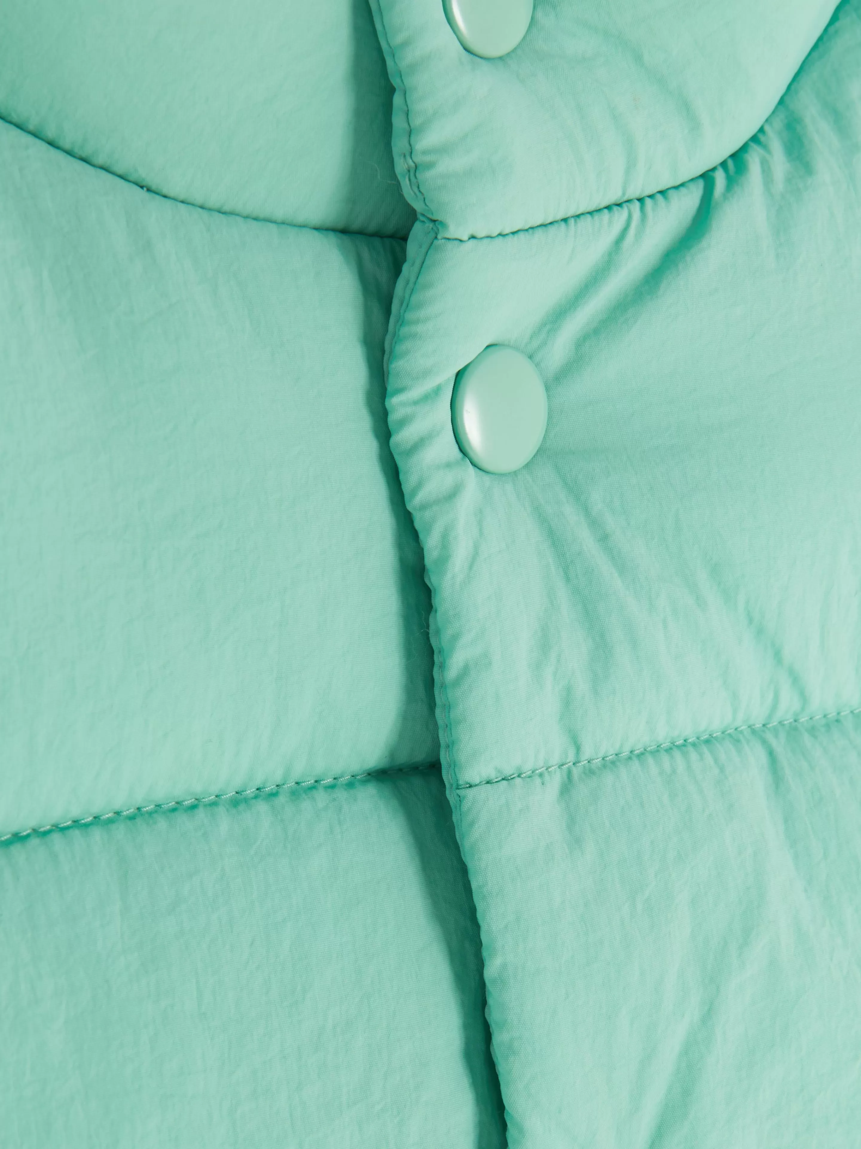 Gilet Imbottito Primark con Bottoni a Contrasto - Verde Militare per Stile Invernale Accogliente