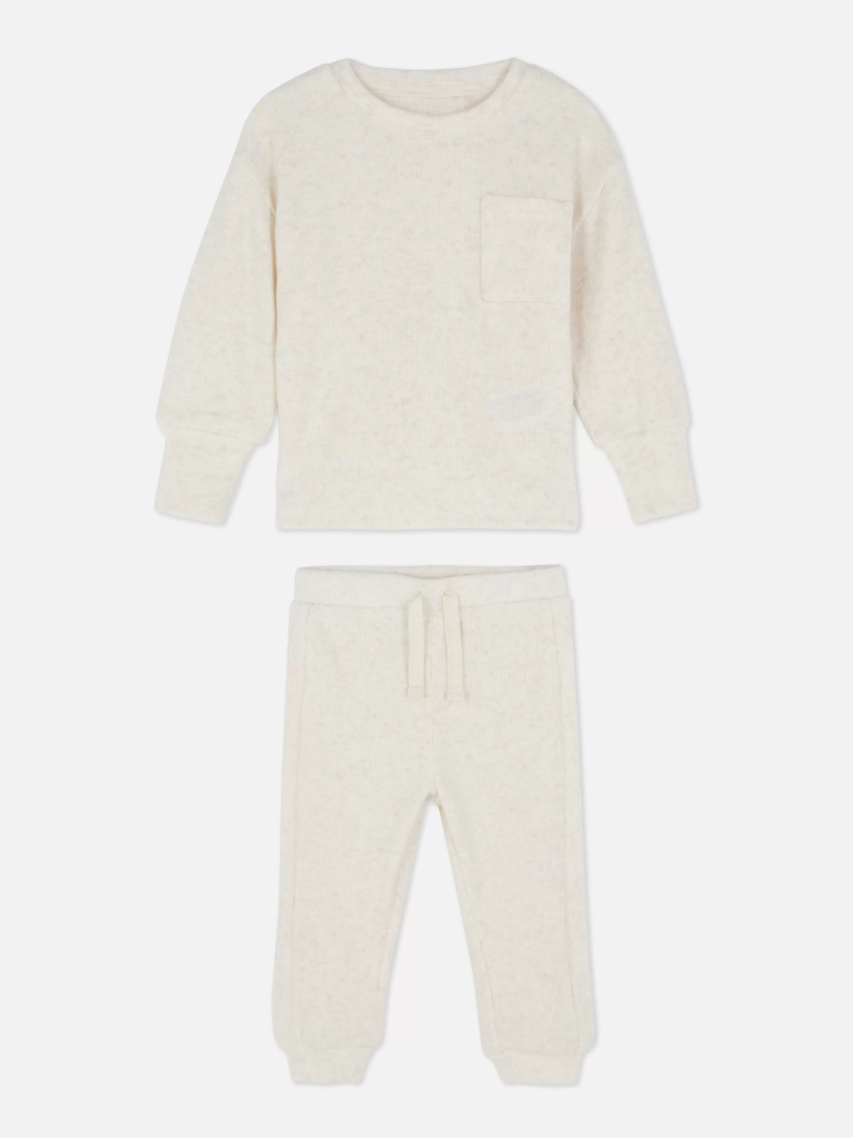 Primark: Completo Sportivo Comodo in Tonalità Avena - Camisola e Pantaloni da Training Coordinati per Look Casual