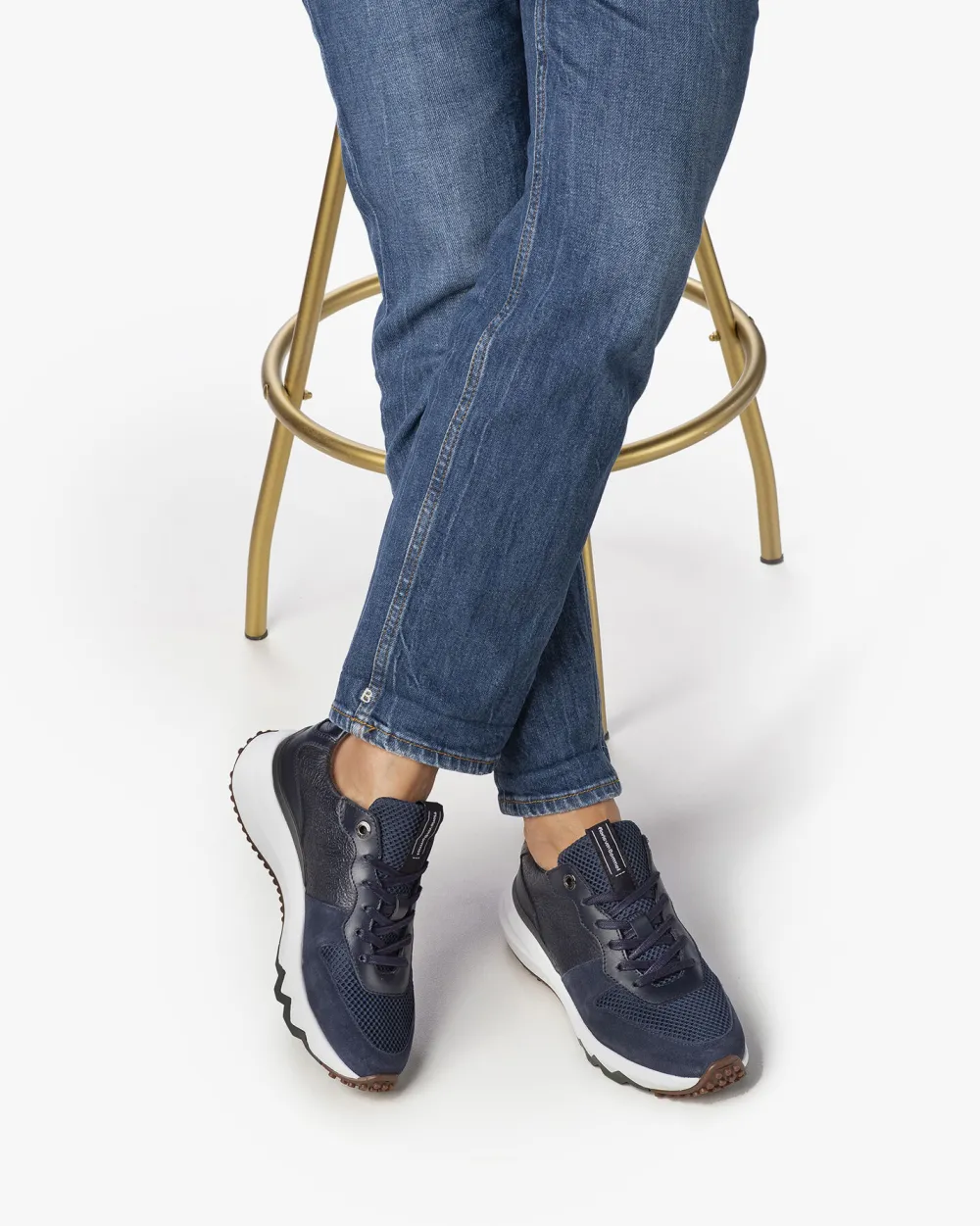 Scarpe Sportive Eleganti Floris van Bommel Curvi Mod. 03.02 - Sneakers Donna con Design Curvo, Comode e Stilose per Look Casual e Moderno