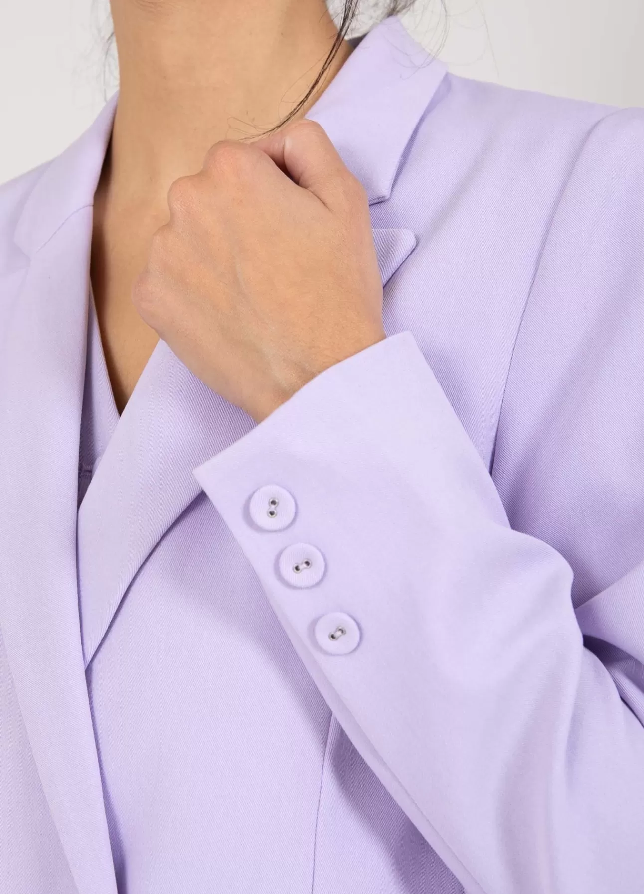 Giacca Doppiopetto Donna Elegante Coster di Copenhagen - Tessuto Premiato, Doppia Fila di Bottoni, Linea Classica per Autunno-Inverno 2023