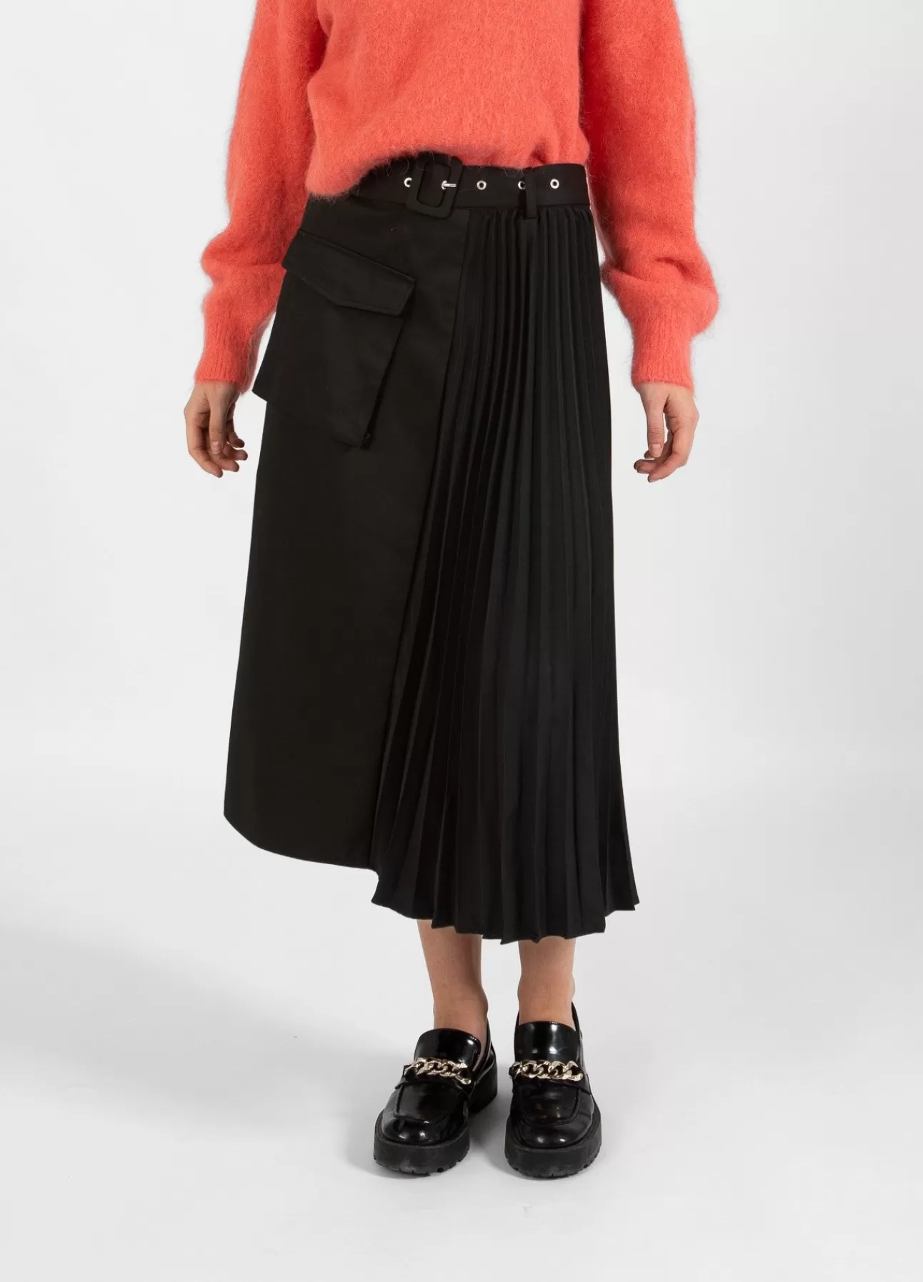 Elegante gonna lunga con cintura in vita e dettagli plissettati - Design scandinavo da Coster Copenhagen per look chic e raffinati