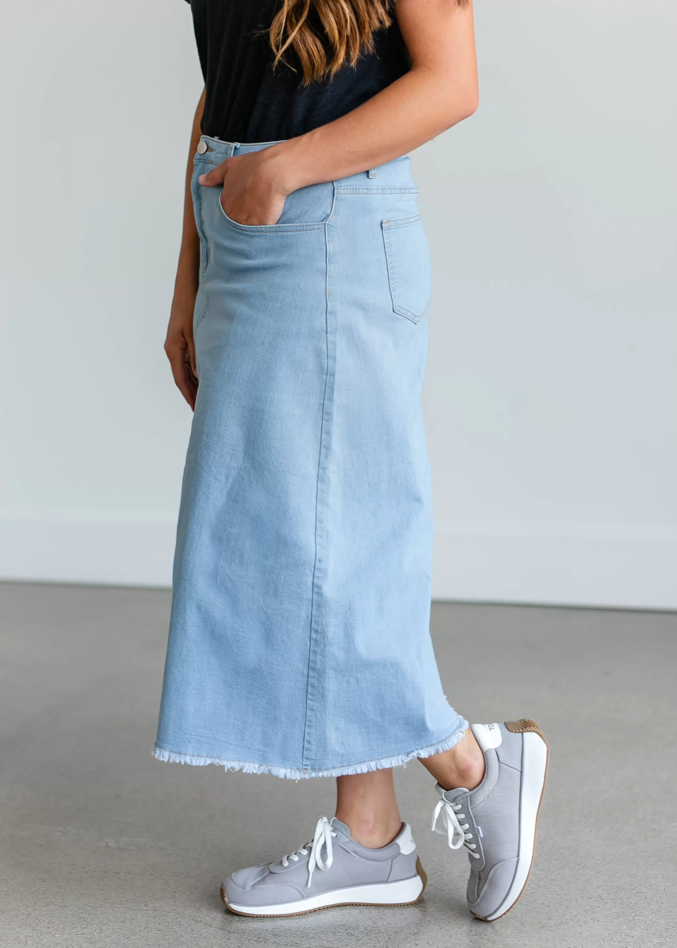 Polagram & BaeVely | Gonna Midi in Denim Lavaggio Chiaro - Linea A Casual Chic per Stile Effortless