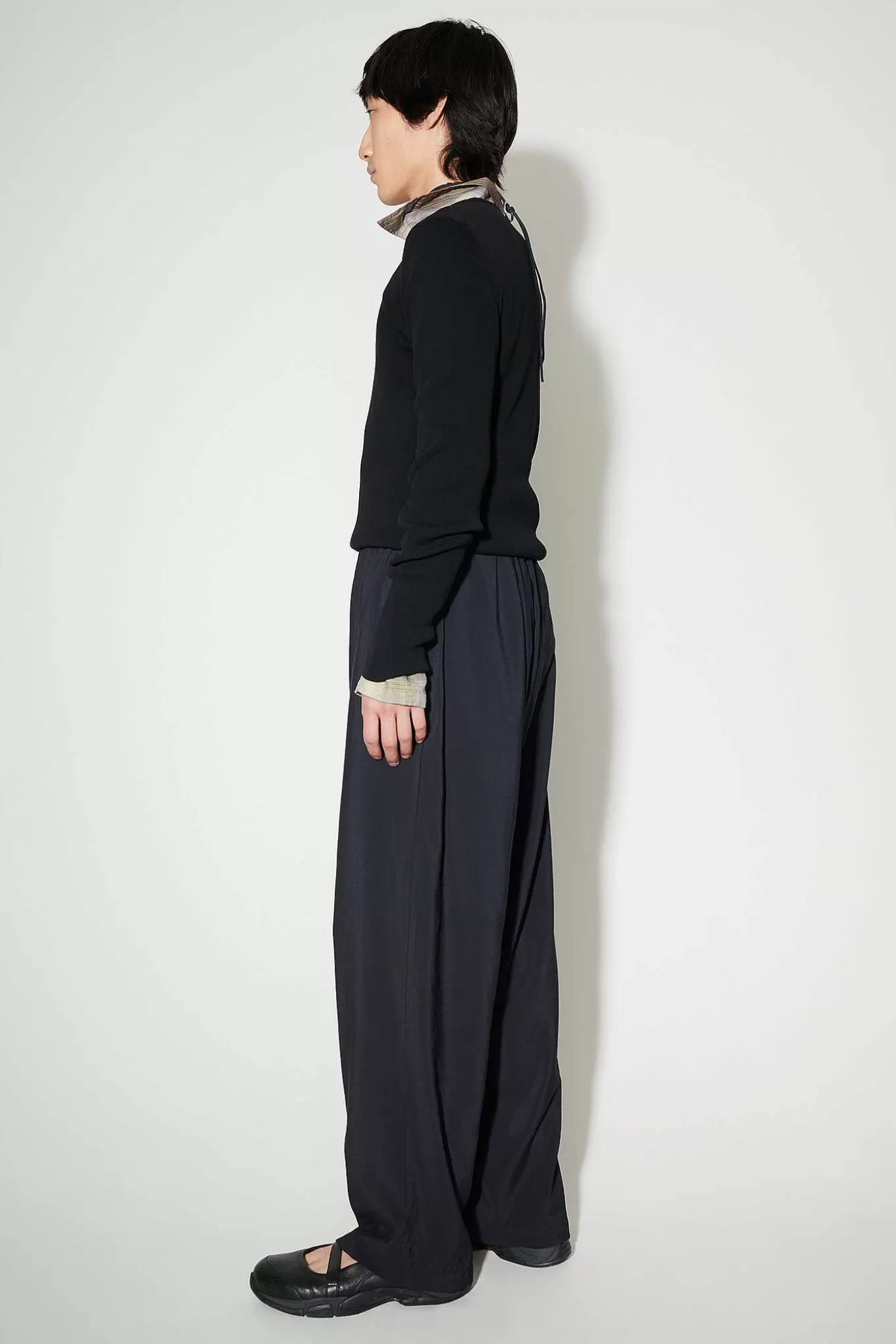 OUR LEGACY - Pantaloni Aria Edizione Limitata 
Nero Lucido con Tocco Viscoso Elegante