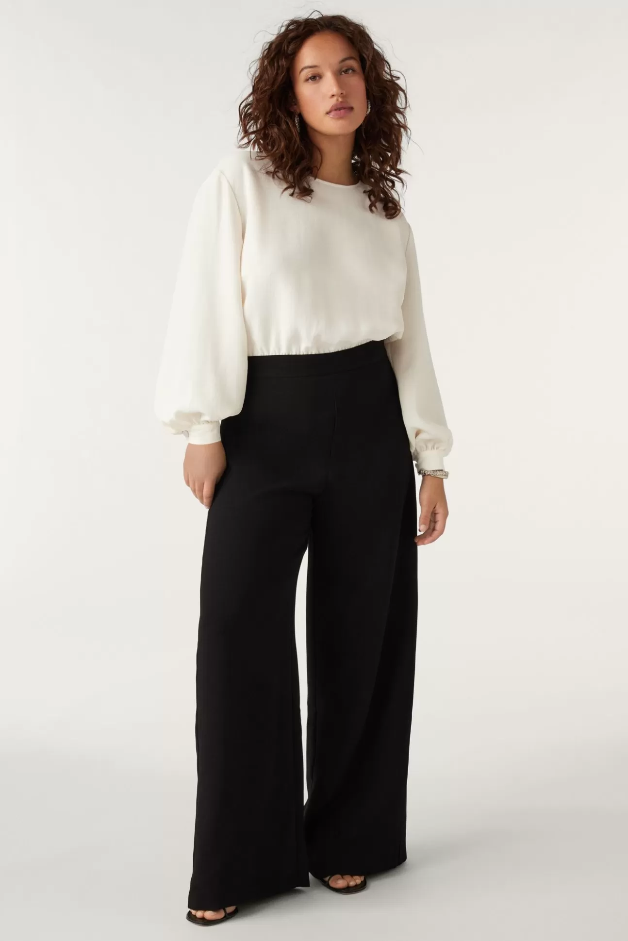 Ba&Sh Obby - T-Shirt Off-White in edizione limitata a prezzo speciale