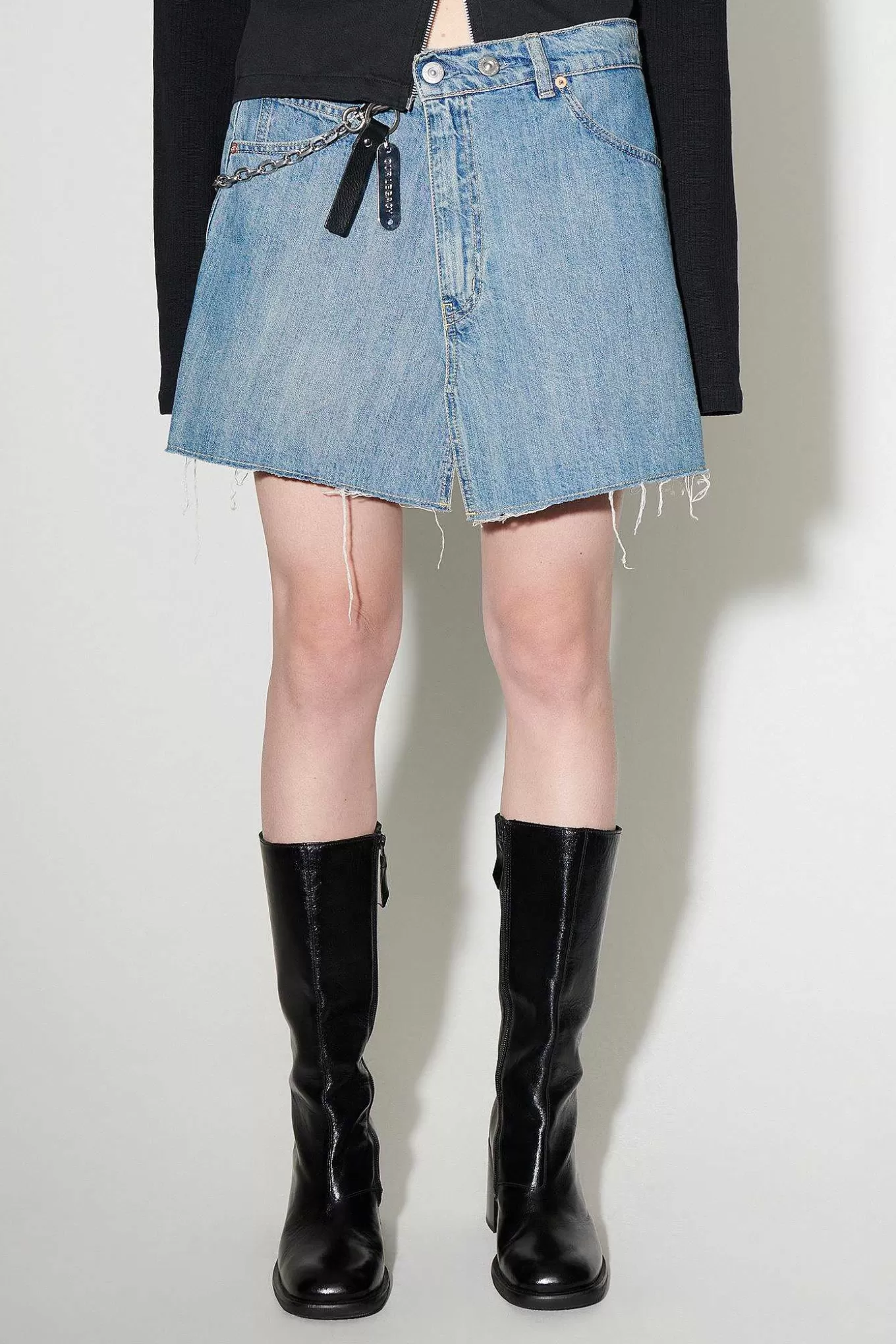 Our Legacy Gonna Avvolgente in Denim - Blu Medio Polvere con Taglio Vintage Stile Casual Chic