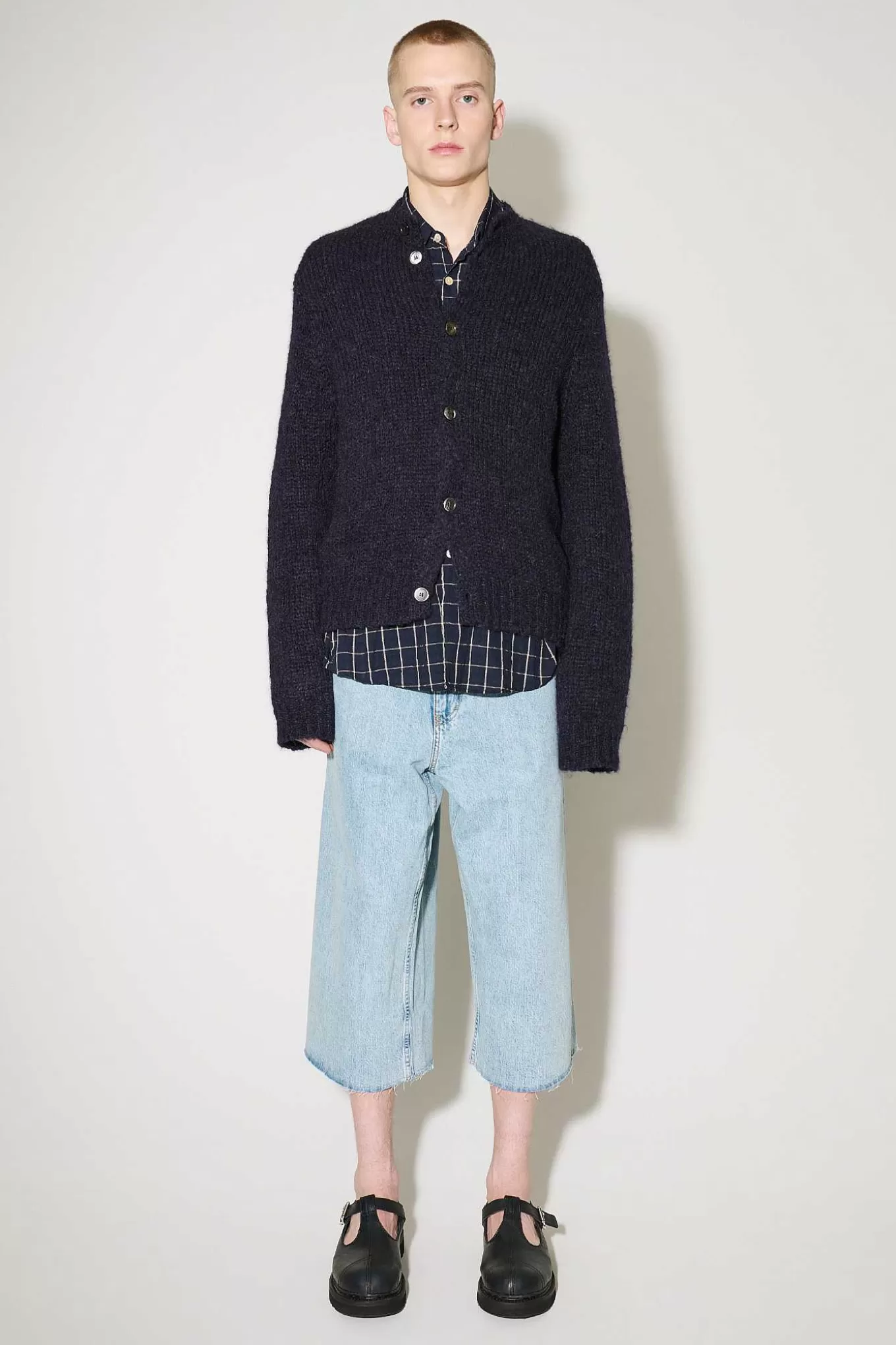 Comodo Cardigan Our Legacy in Tinta Navy - Lana Mohair Mista Alpaca per Uno Stile Casual Elegante