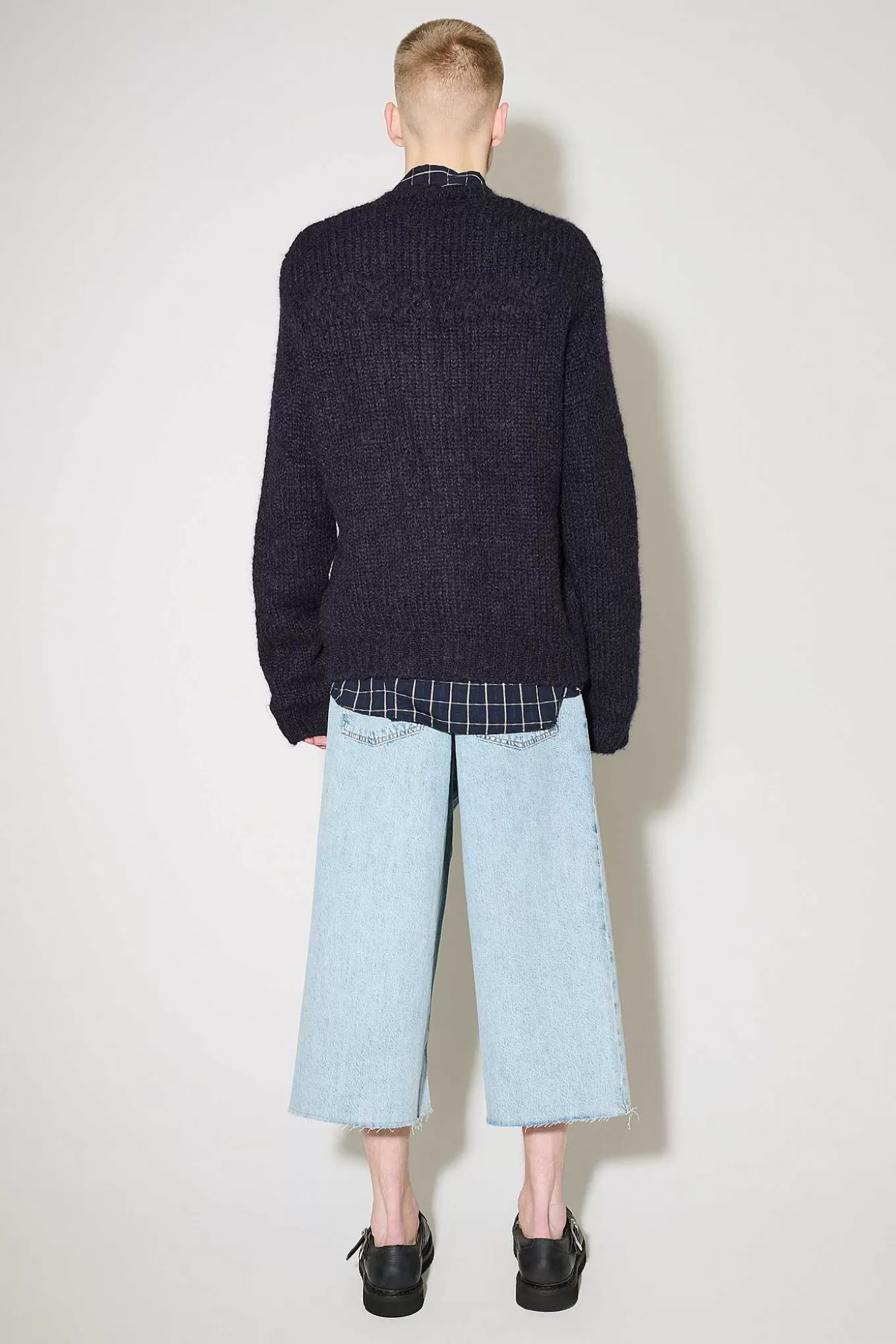 Comodo Cardigan Our Legacy in Tinta Navy - Lana Mohair Mista Alpaca per Uno Stile Casual Elegante