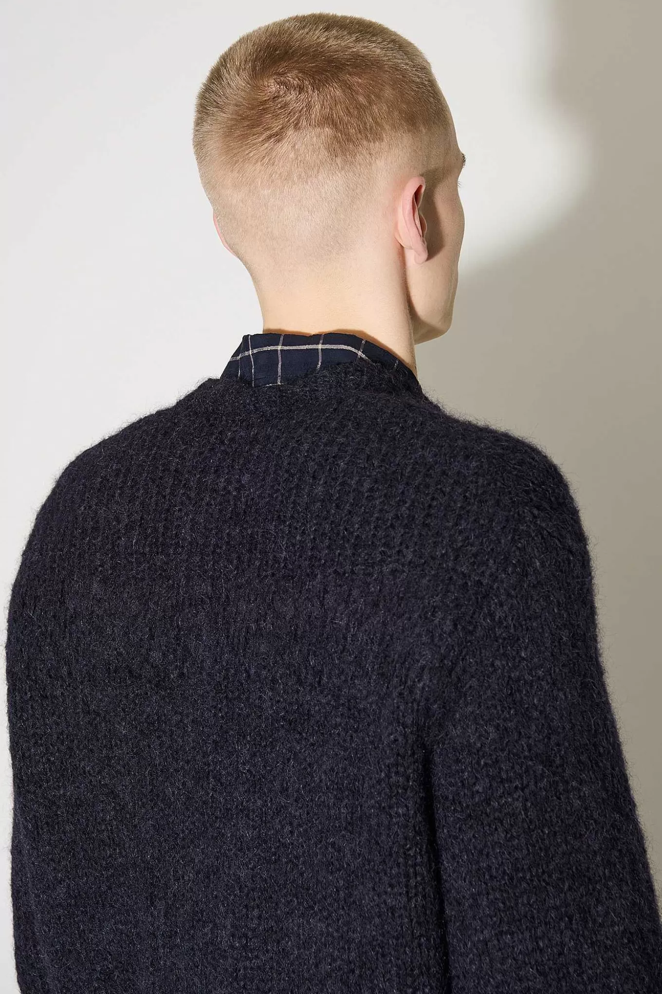 Comodo Cardigan Our Legacy in Tinta Navy - Lana Mohair Mista Alpaca per Uno Stile Casual Elegante