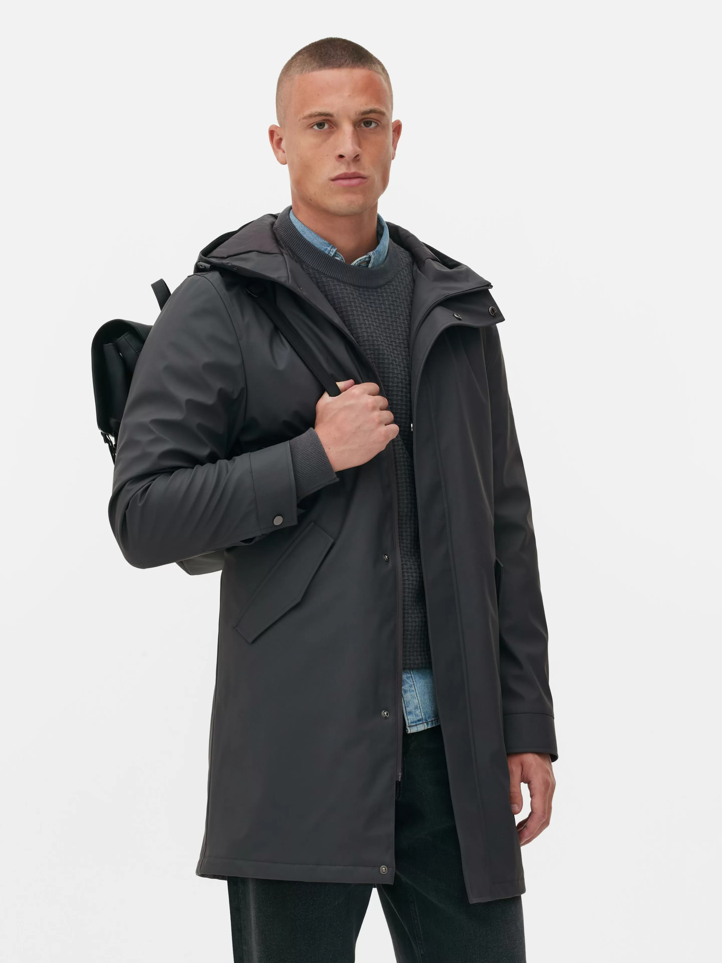 Primark - Giacca Parka Impermeabile con Cappuccio, Trama Effetto Gomma in Grigio Antracite per Stile Urbano