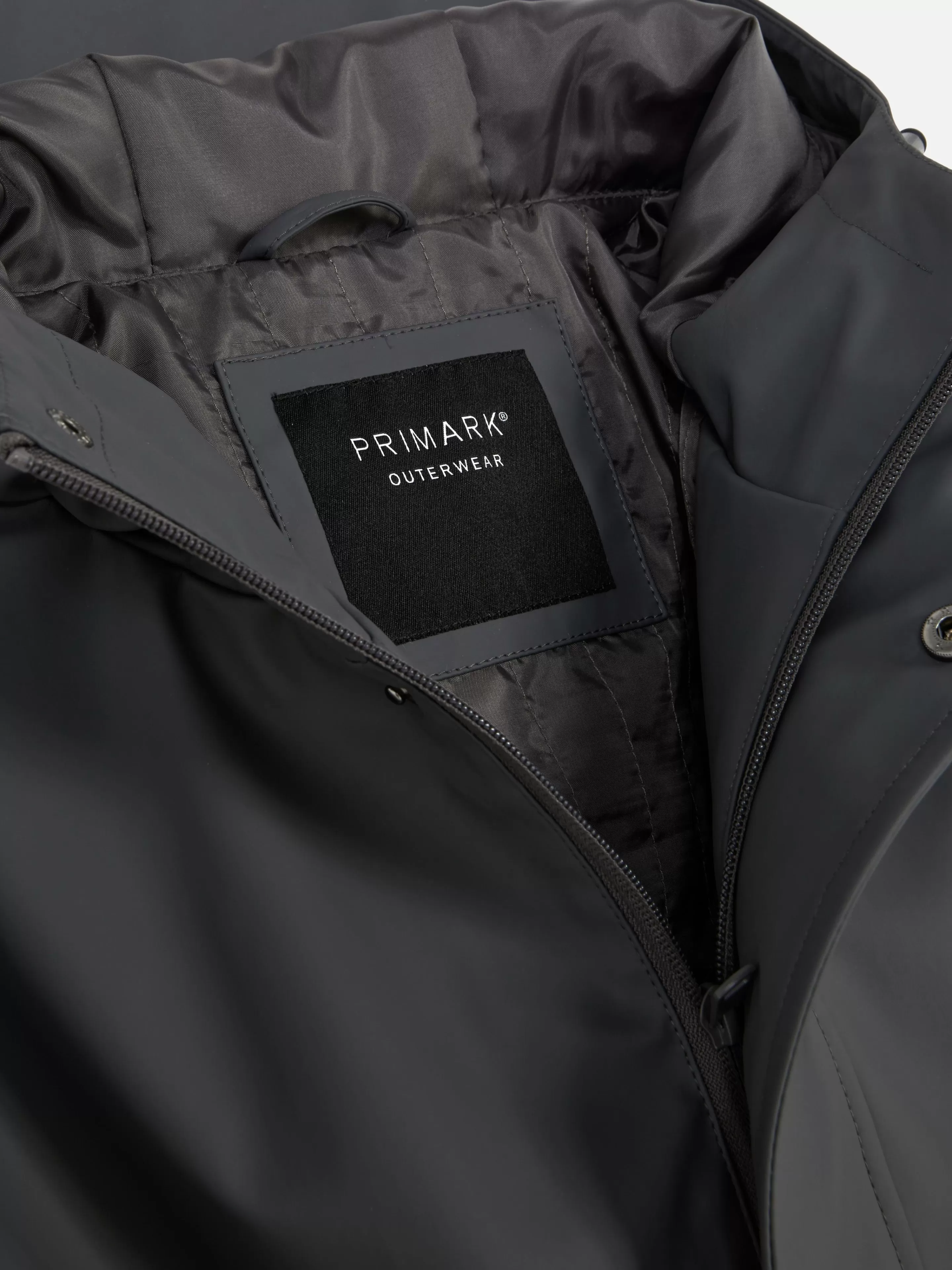 Primark - Giacca Parka Impermeabile con Cappuccio, Trama Effetto Gomma in Grigio Antracite per Stile Urbano