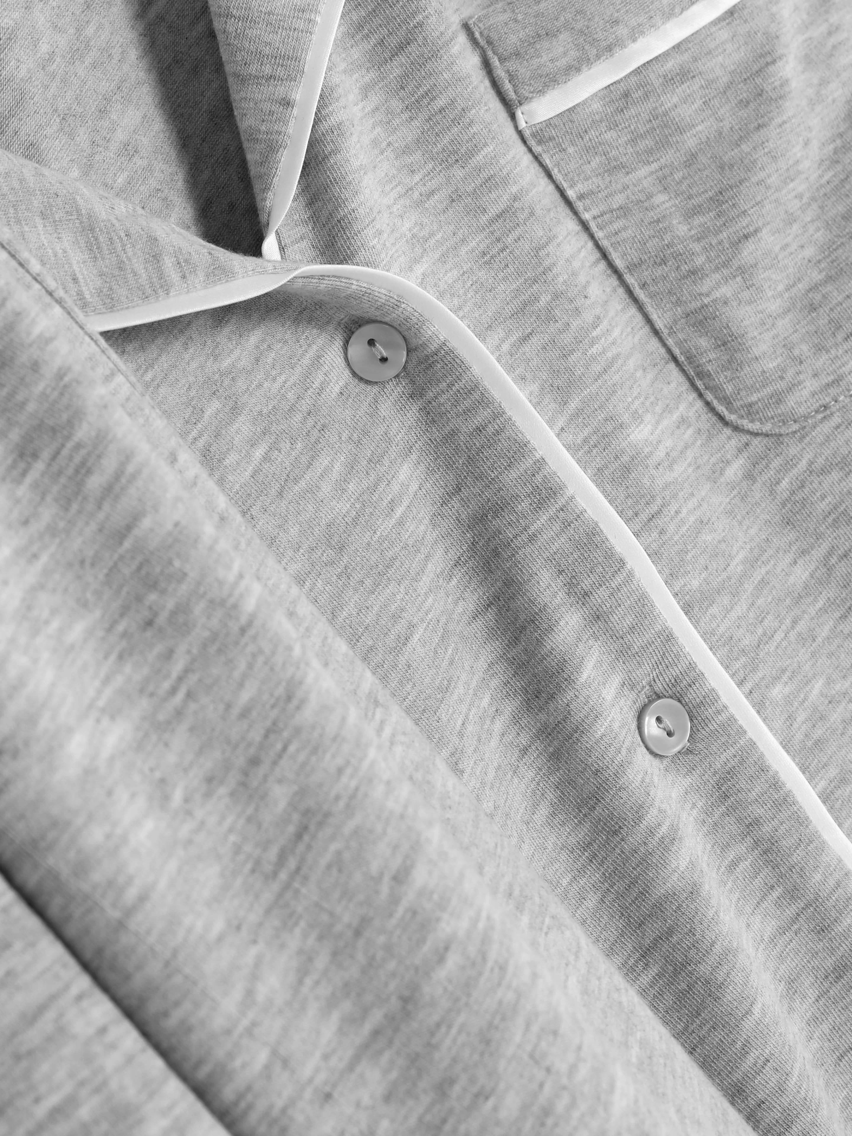 Pigiama comodo in morbido tessuto - Calzoni a vita alta con fantasia marmorizzata grigio nuvola - Taglio oversize per un look casual e accogliente - Linea Primark per notti serene