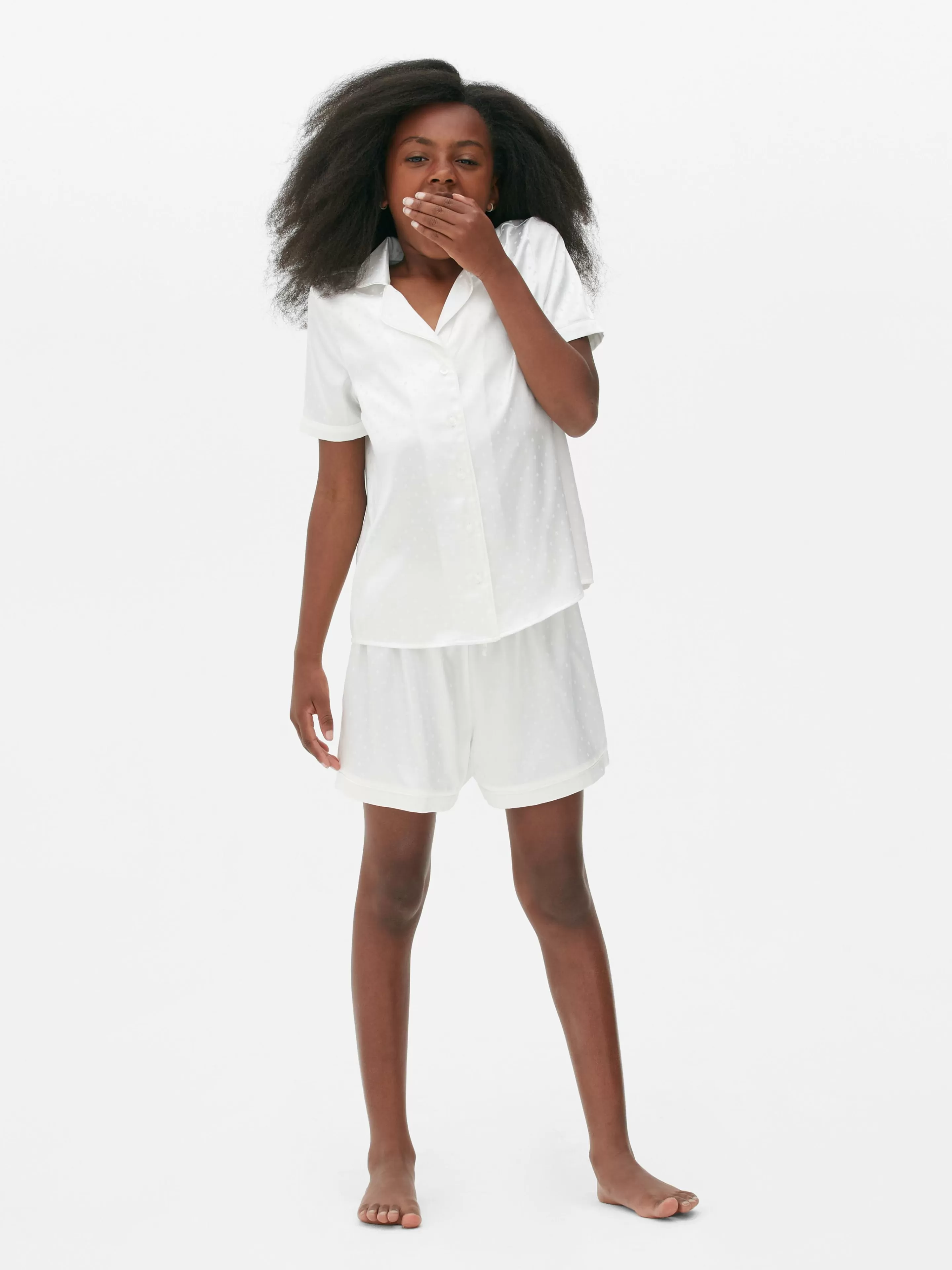 Primark Pigiama Corto in Raso Bianco per Notti Fresche e Confortevoli