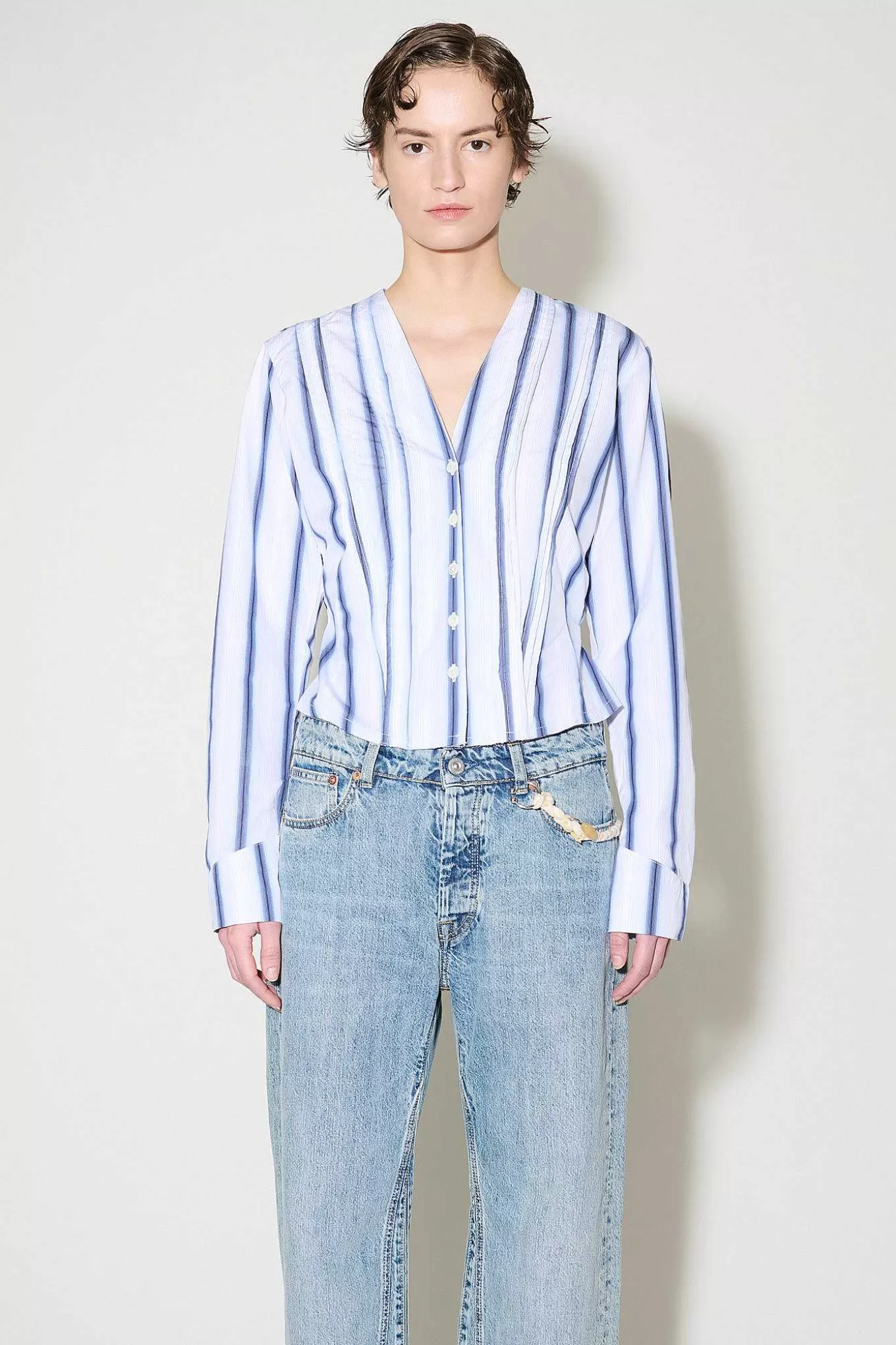 Our Legacy Camicia Uomo in Cotone Plissettato - Design con Strisce Geometriche Blu Elettrico