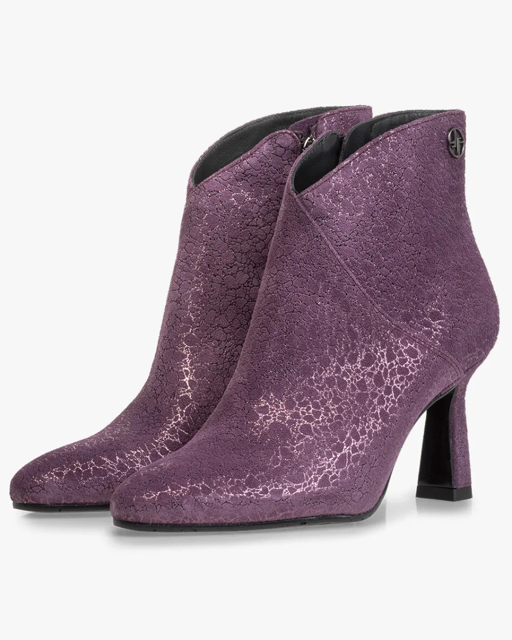 Stivaletti Eleganti per il Weekend - Floris van Bommel Saxi 201 Donna 

Scarpe comode con design raffinato, perfette per look casual chic.