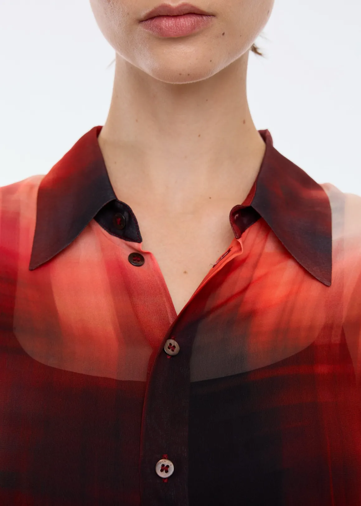 VANILIA Camicia in viscosa trasparente - nuance cioccolato fondente, viola intenso e bordeaux | Tessuto fluido e composizione traspirante per uno stile sofisticato