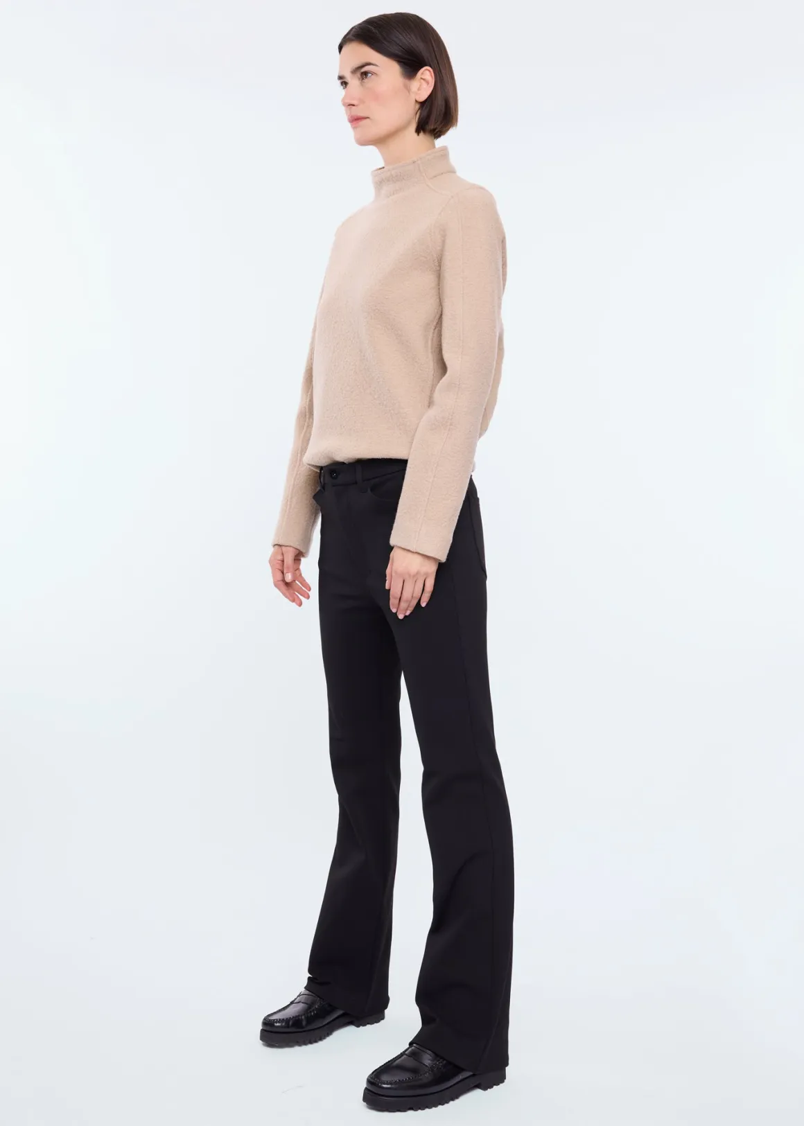 Offerta Lampo: Pantaloni Svasati Elasticizzati VANILIA Nero - Comodi e Alla Moda! 

(：，，，，，)