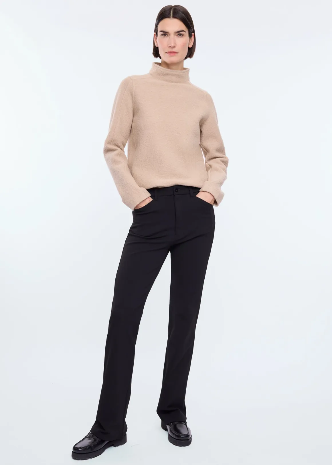 Offerta Lampo: Pantaloni Svasati Elasticizzati VANILIA Nero - Comodi e Alla Moda! 

(：，，，，，)
