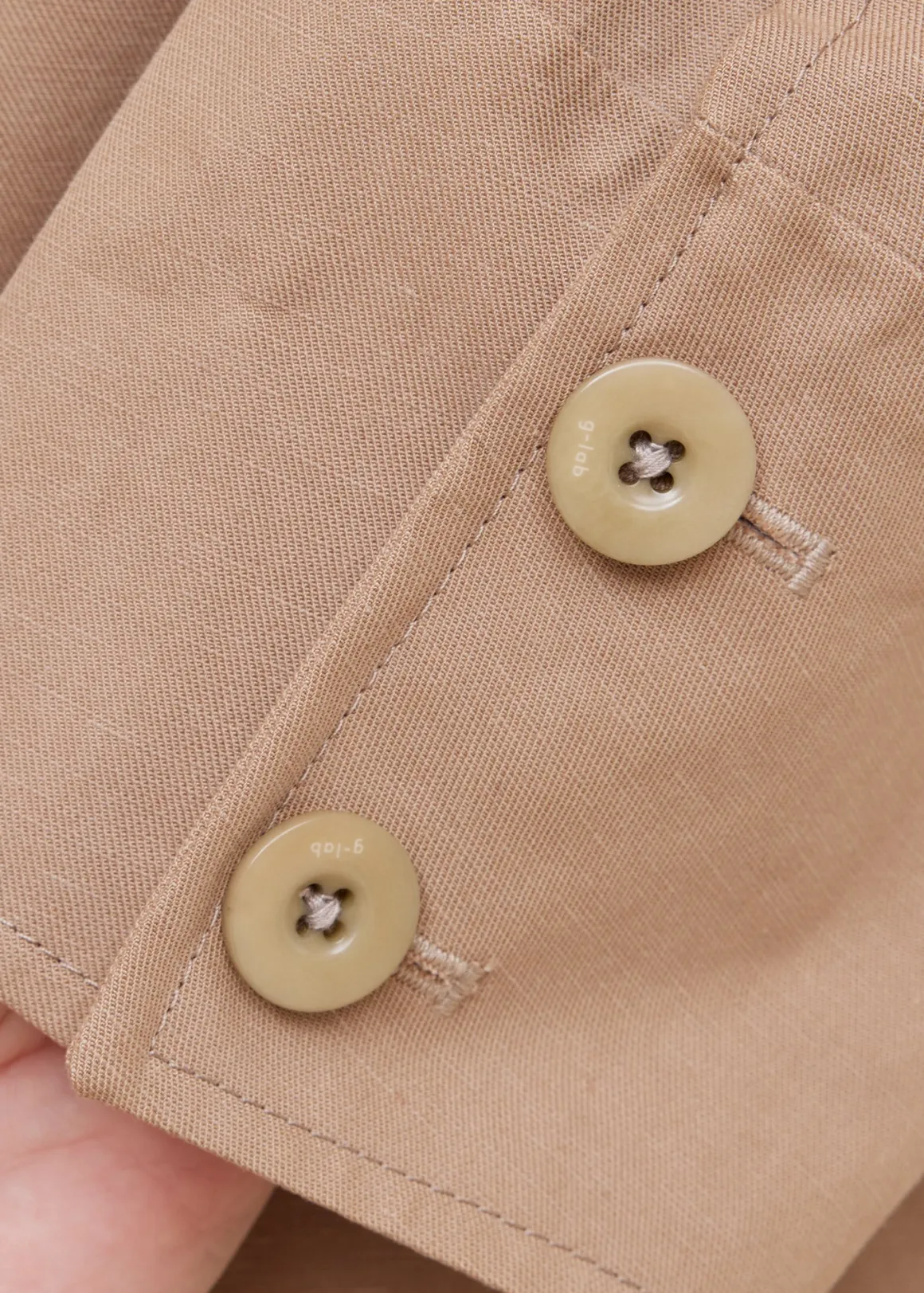 Cappotto trench elegante in Tencel sabbia | VANILIA | Offerta esclusiva stagionale

(：，