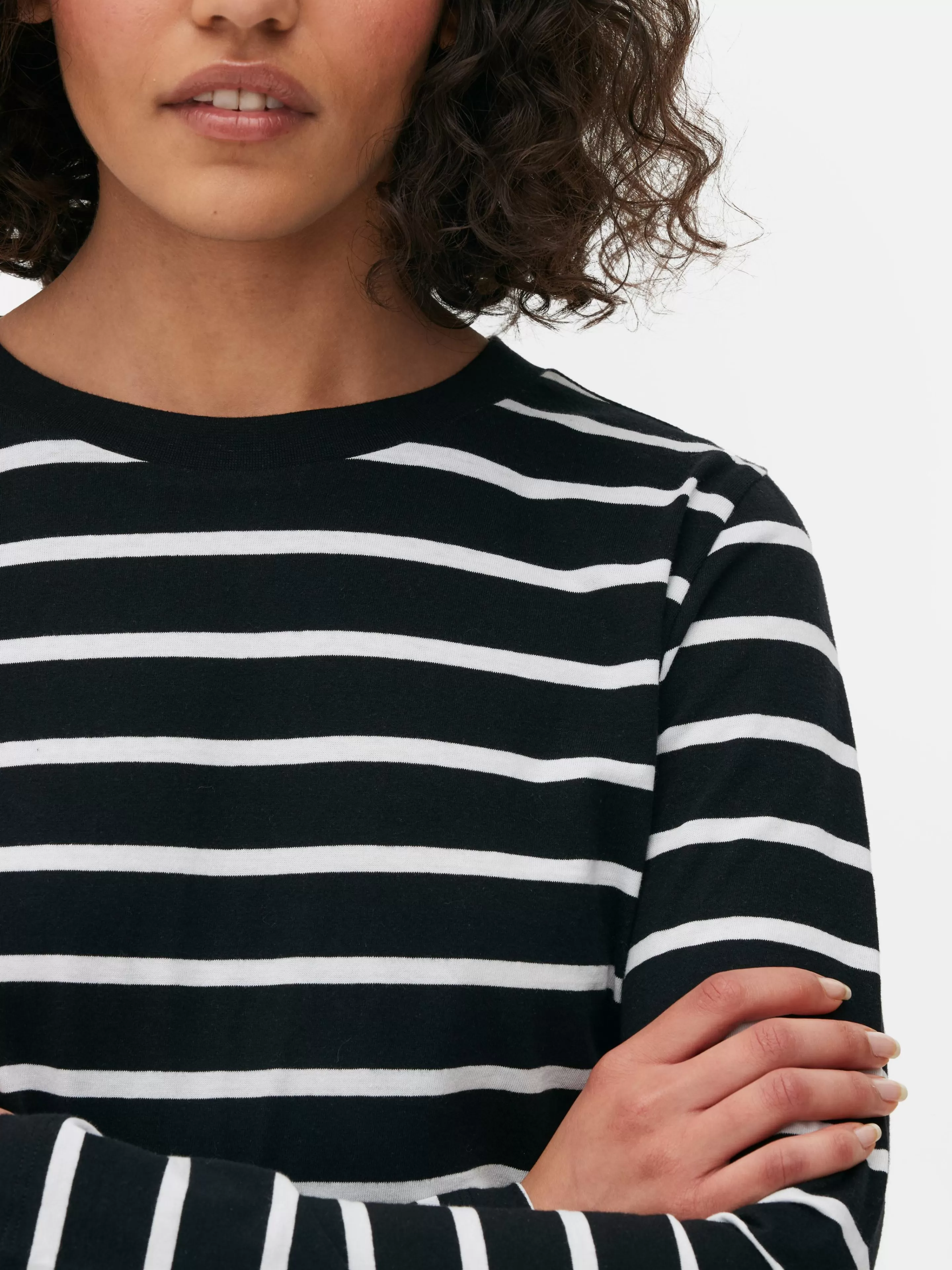 Primark - Maglietta a Righe Manica Lunga Bianco e Nero Stilizzata