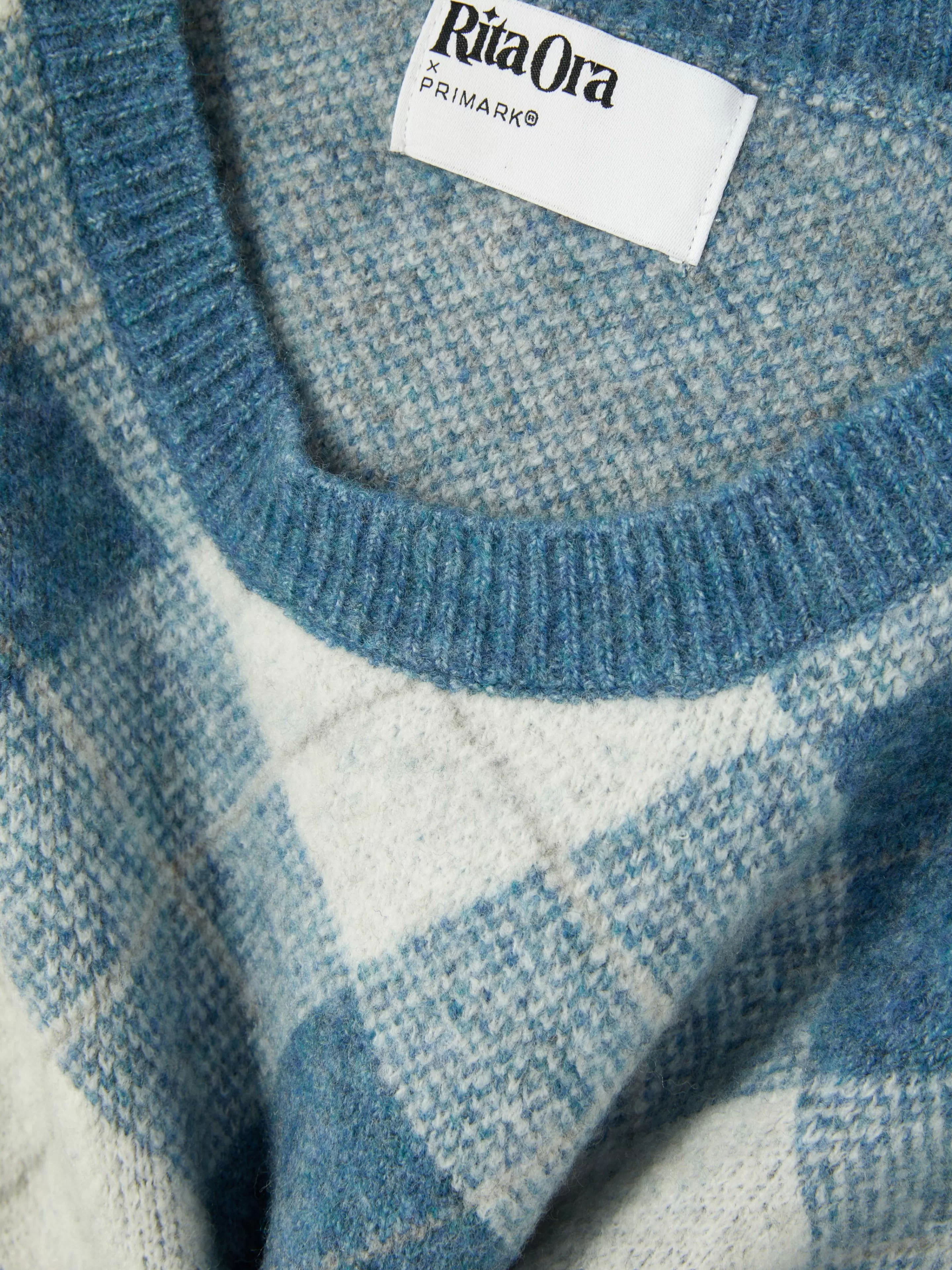 Primark x Rita Ora - Completo Inverno in Maglia con Motivo Argyle, Top Senza Maniche e Giacchina Blu