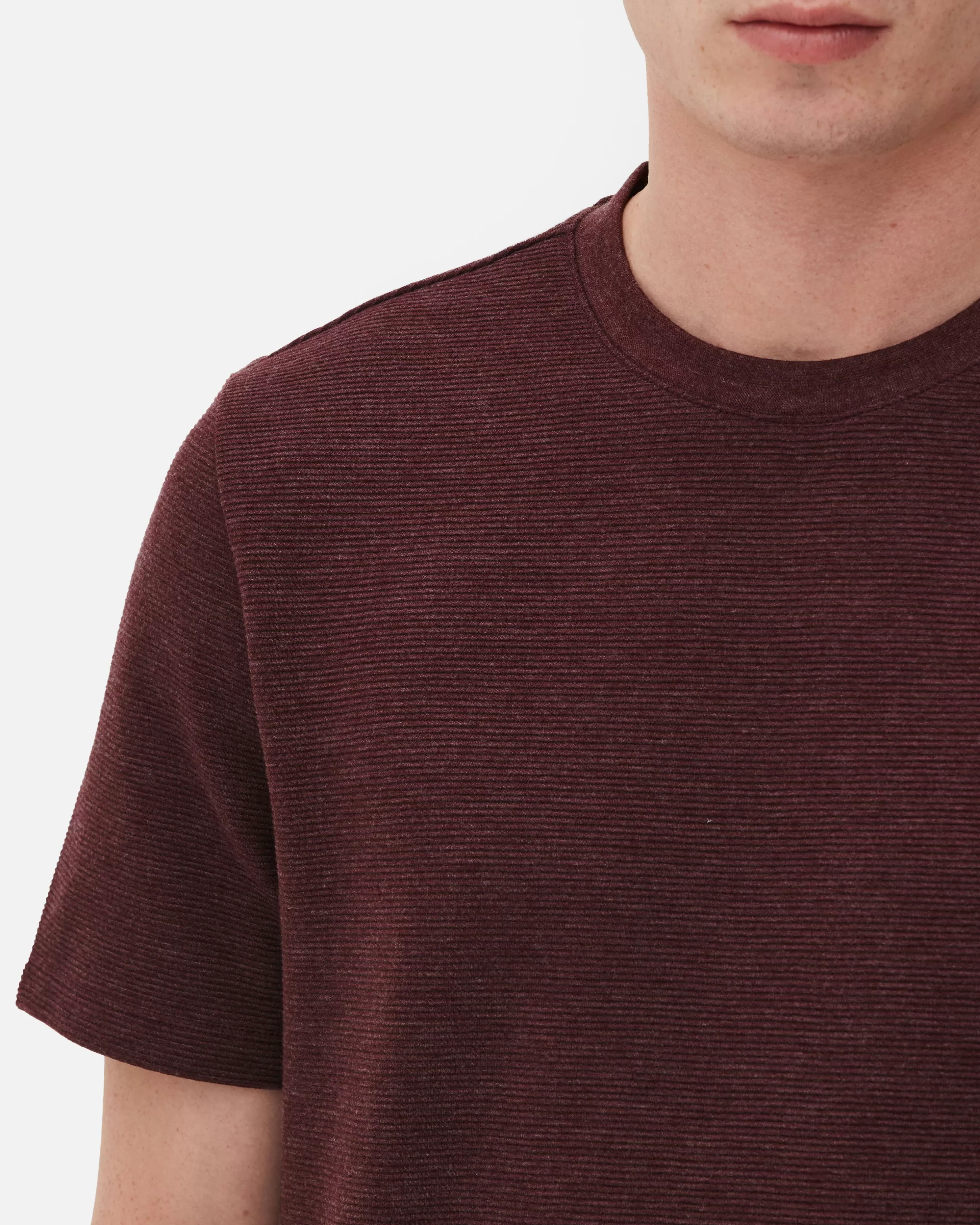 Maglietta casual Primark in pizzo ottomano colore bordeaux - T-shirt comoda con scollo a V e maniche corte