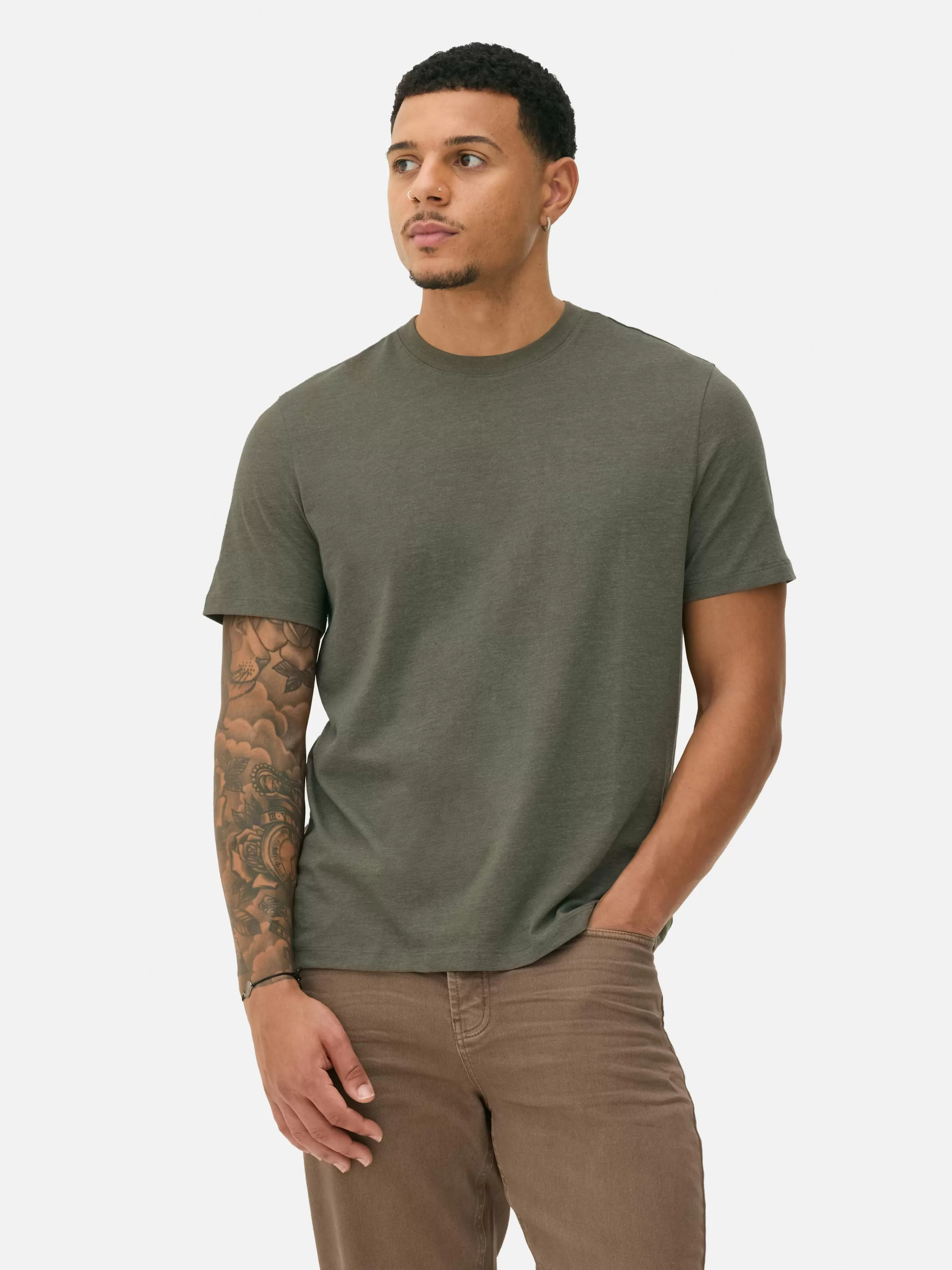 Maglietta Basic Primark in Tessuto Marmorizzato Caqui - Taglio Classico per Stile Casual