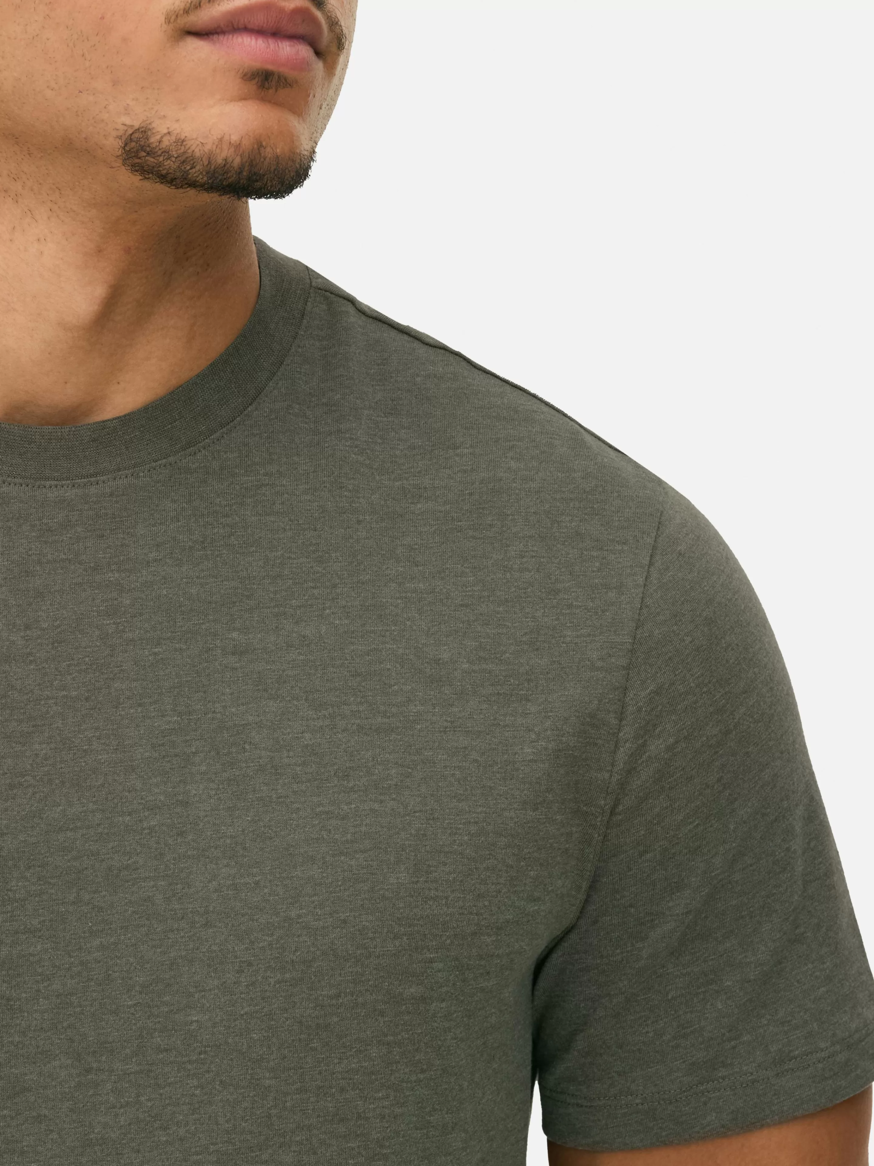 Maglietta Basic Primark in Tessuto Marmorizzato Caqui - Taglio Classico per Stile Casual