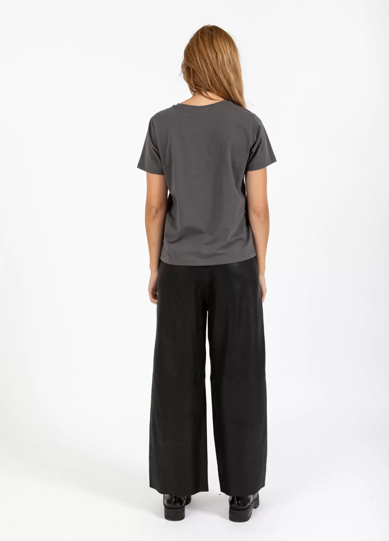 Maglietta Donna Con Scollo a V - Stile Copenhagen in Cotone Morbido, Design Moderno e Confortevole per Look Casual Chic