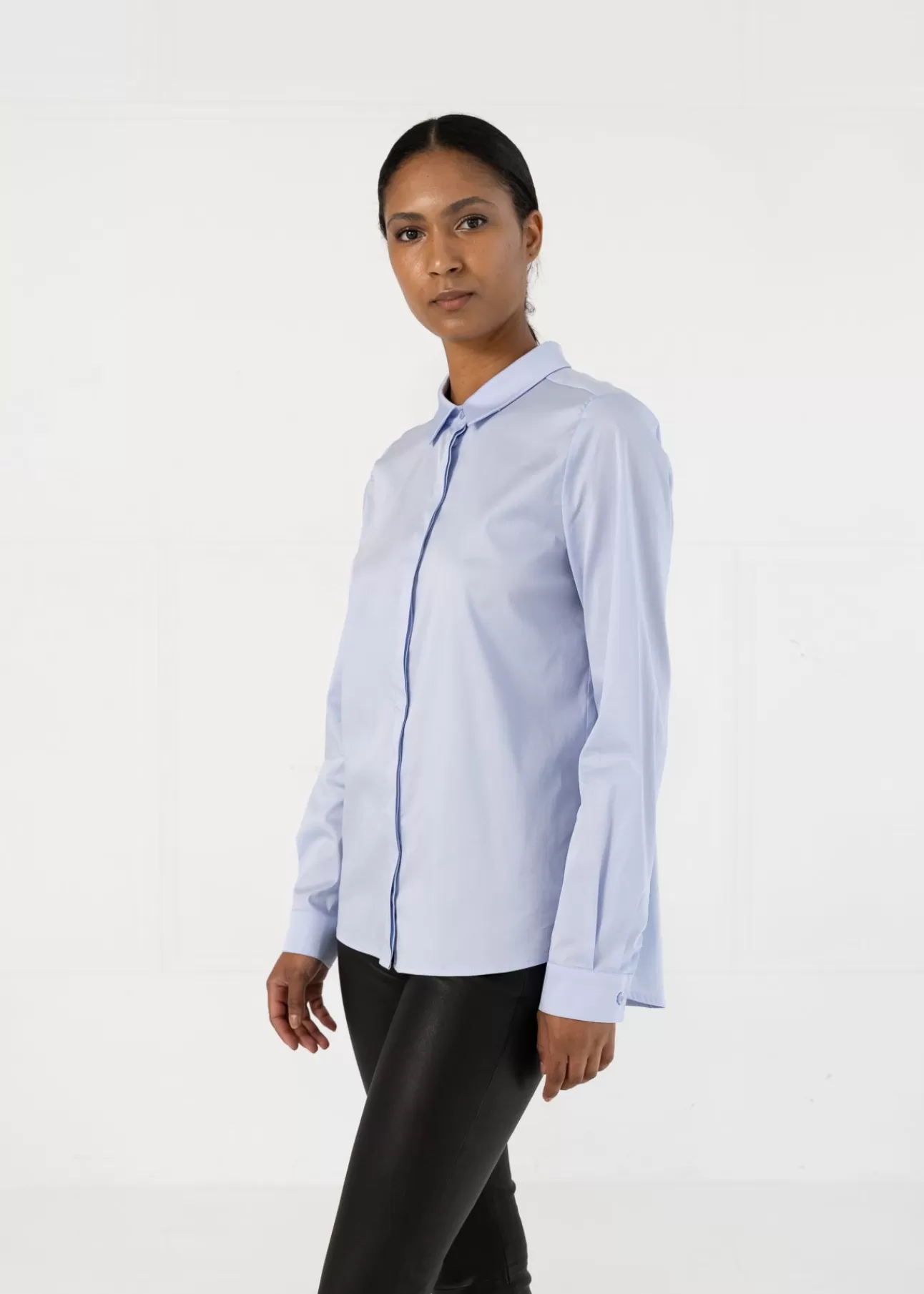 Coster Copenhagen Camicia Donna Elegante con Taglio Slim e Design Timeless - Conforto Garantito