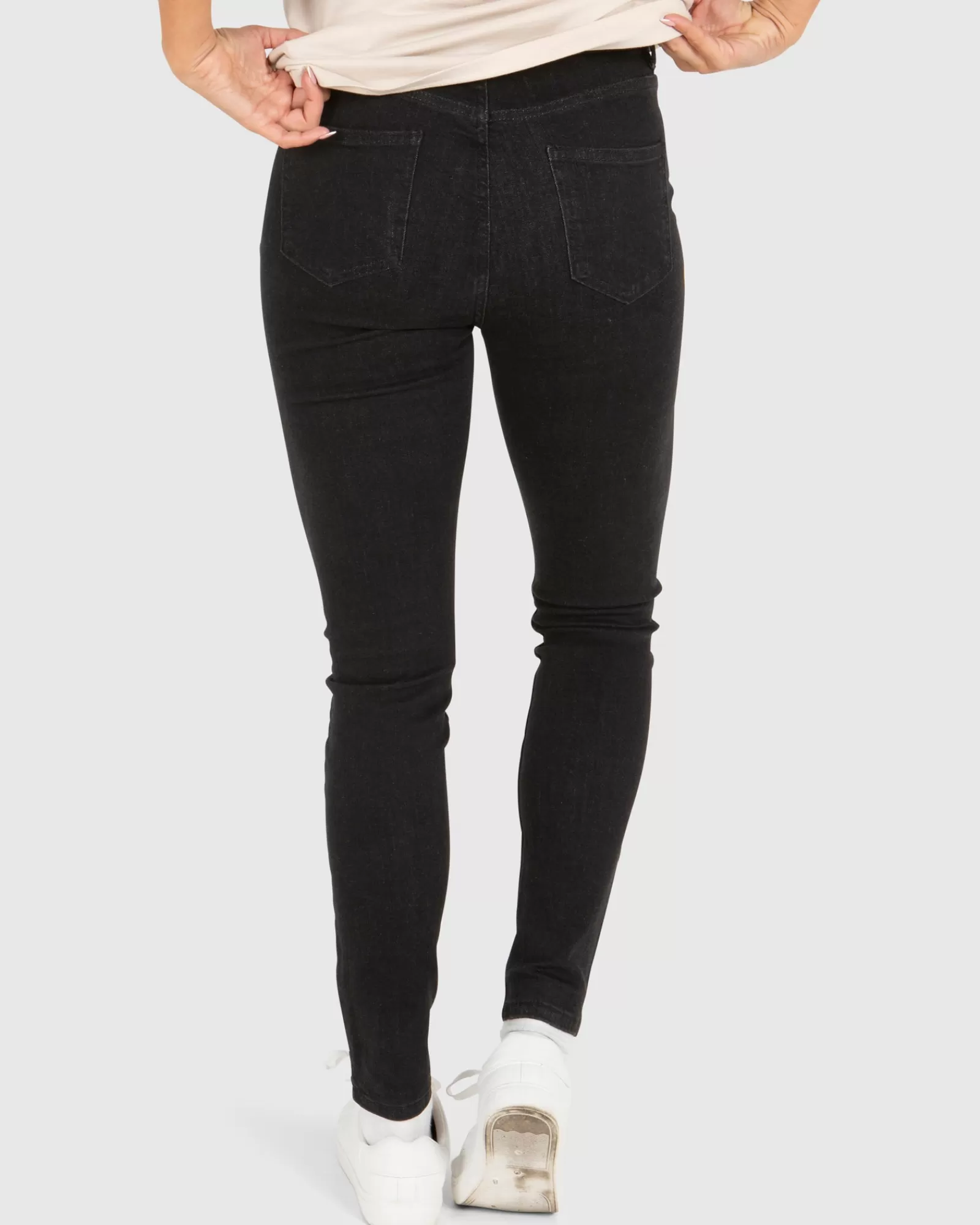 Jeans Denim Donna Eve Stretch Comfort - Unit Clothing | Taglio Slim Modellante con Massima Elasticità | Offerta Imperdibile per Look Casual Chic 

(：，