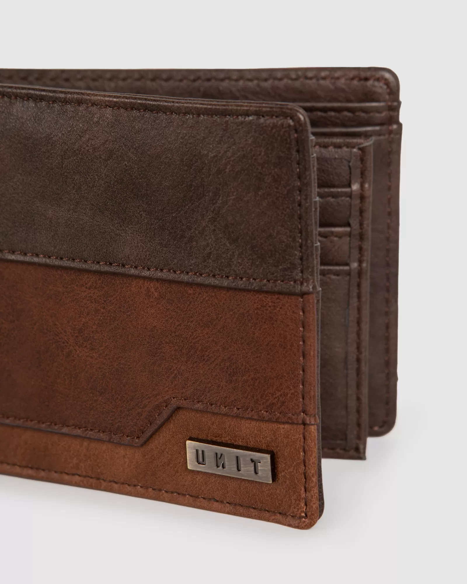 Portafoglio Mack in Pelle Minimalista - Accessorio Essenziale per Stile Urbano | Borsaglio Compatto con Design Pulito e Funzionale - Unit Clothing