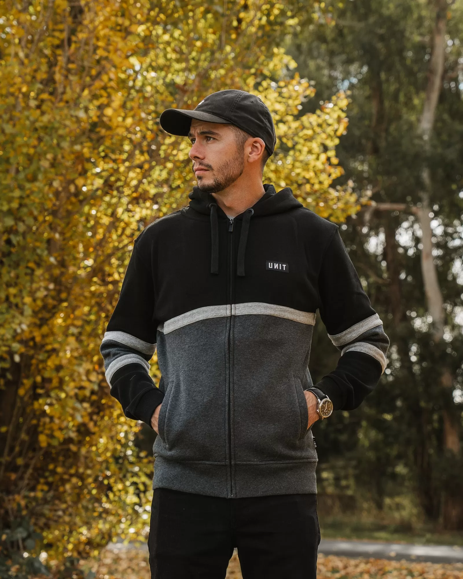 Uomo Felpa Empire Zip Frontale Nero - Prezzo Imperdibile Unit Clothing

(：Empire  - Unit Clothing)