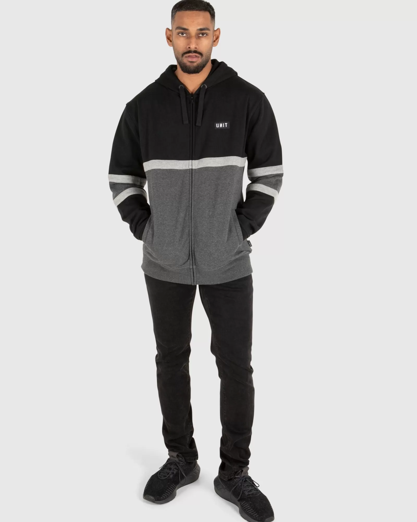 Uomo Felpa Empire Zip Frontale Nero - Prezzo Imperdibile Unit Clothing

(：Empire  - Unit Clothing)