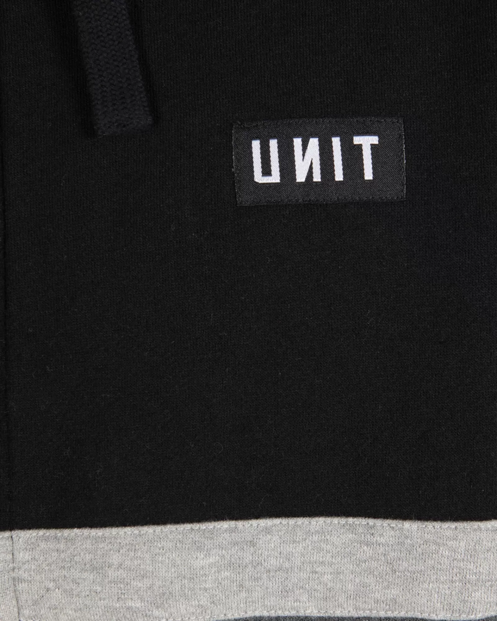 Uomo Felpa Empire Zip Frontale Nero - Prezzo Imperdibile Unit Clothing

(：Empire  - Unit Clothing)