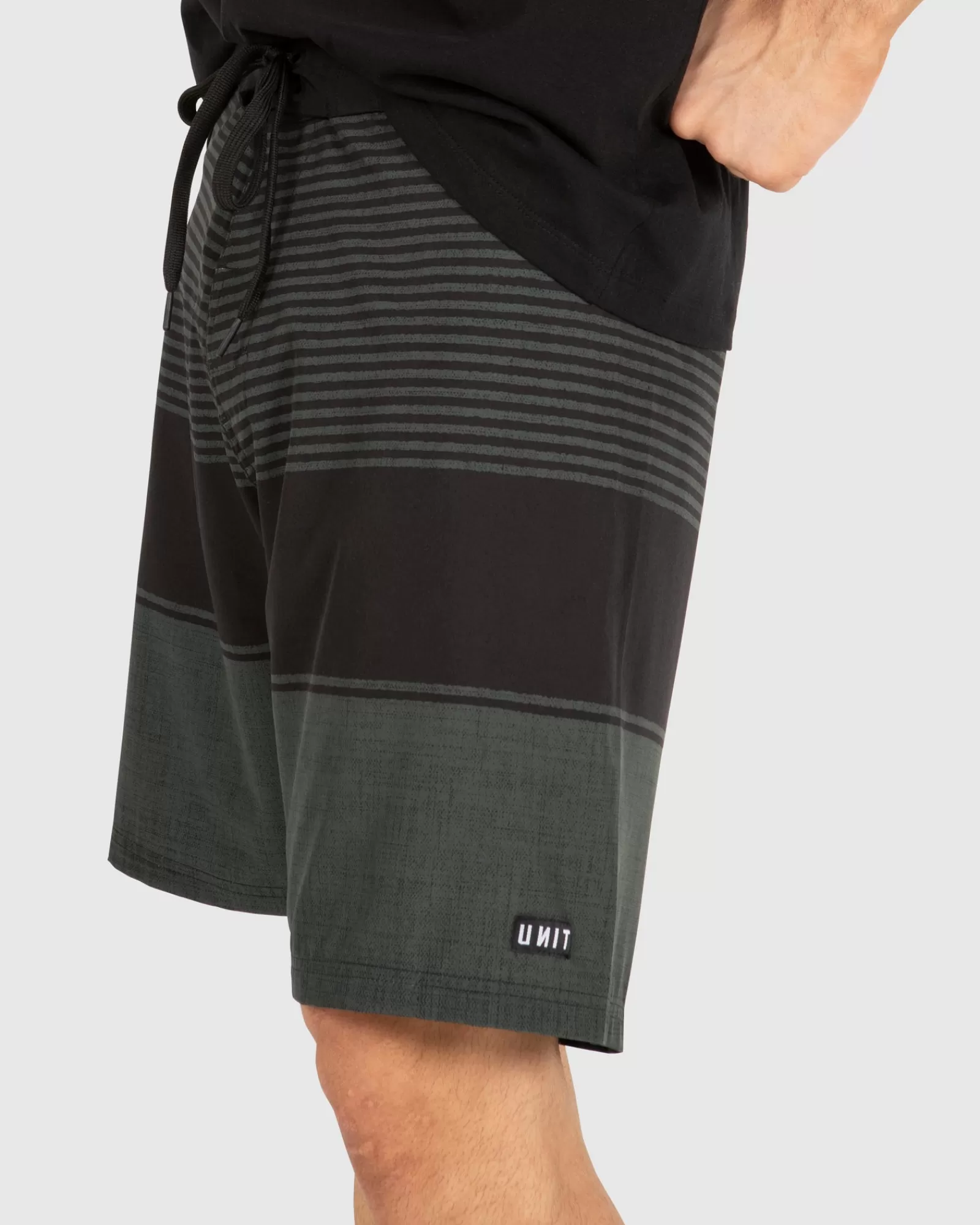 UNIT Abbigliamento Uomo Pantaloncini da Surf 48cm Grigio Militare Effetto Usato - Confezione Robusti per Estate 2024 Nuova Collezione