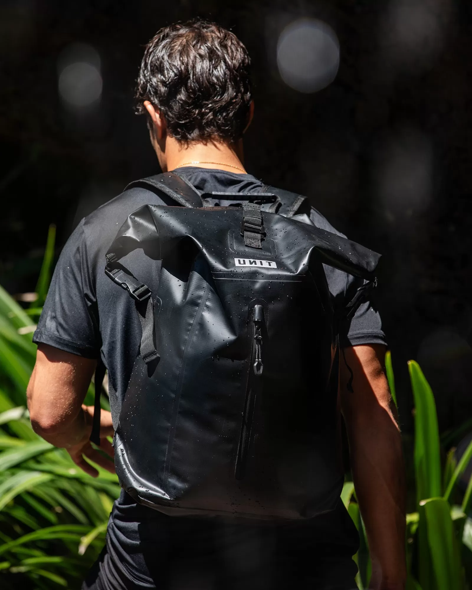 Zaino Trek Nero Impermeabile di Unit Clothing - Offerta Lampo Esclusiva!