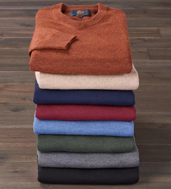 Maglione in Viyella con Scollo a V: Conforto e Stile per Look a Strati Senza Tempo